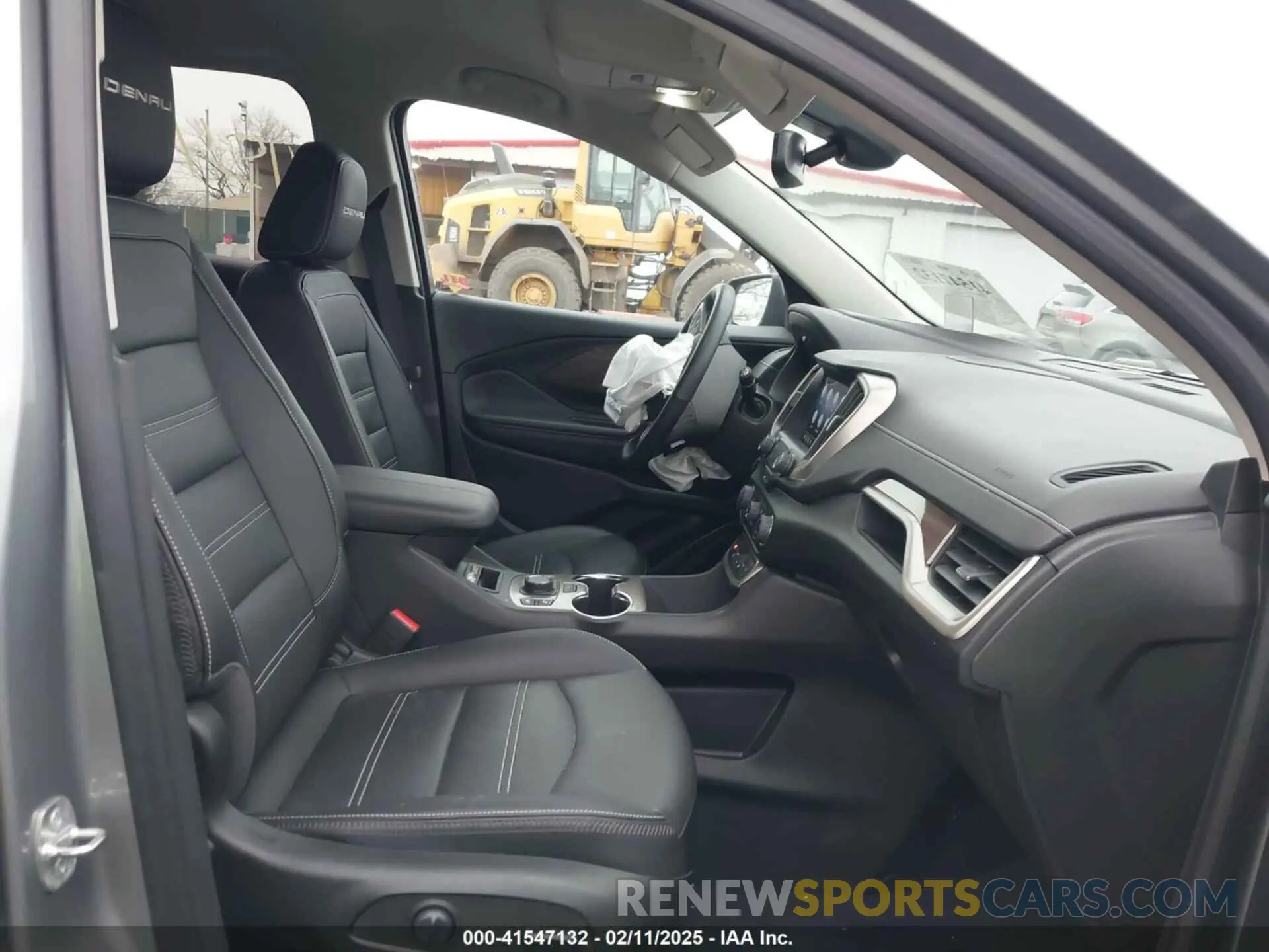 5 Photograph of a damaged car 3GKALXEG1PL266493 GMC TERRAIN 2023