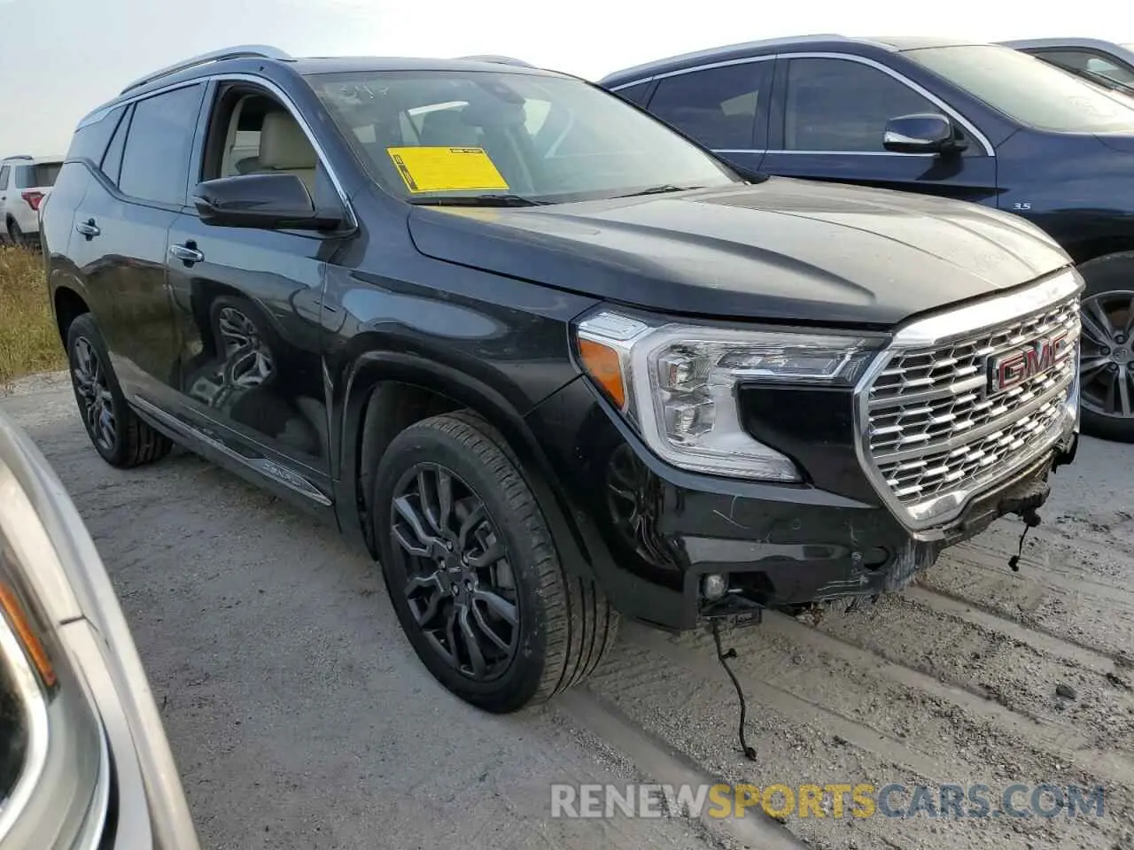 4 Photograph of a damaged car 3GKALXEG8PL119703 GMC TERRAIN 2023