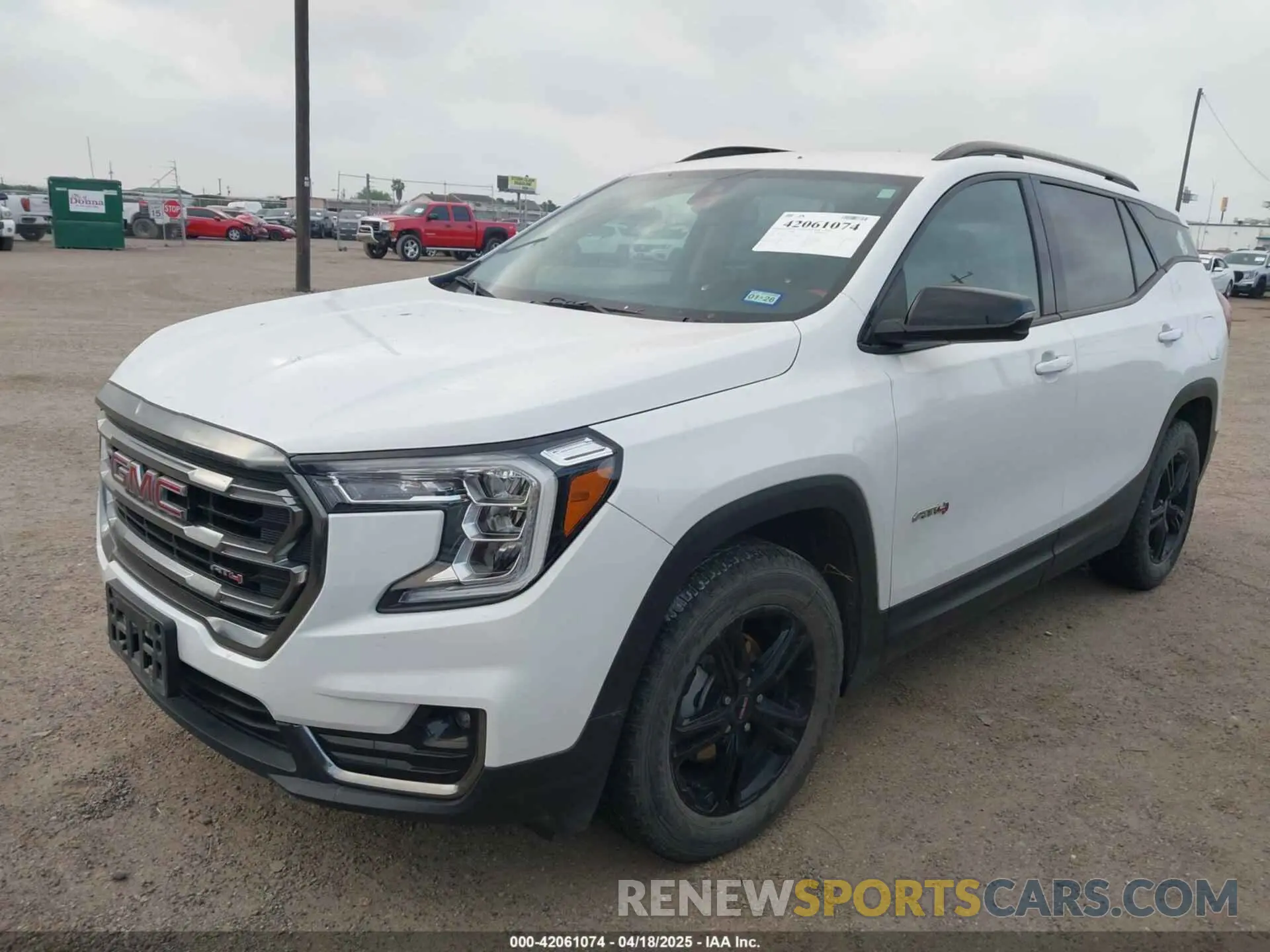 6 Photograph of a damaged car 3GKALYEG3PL102121 GMC TERRAIN 2023