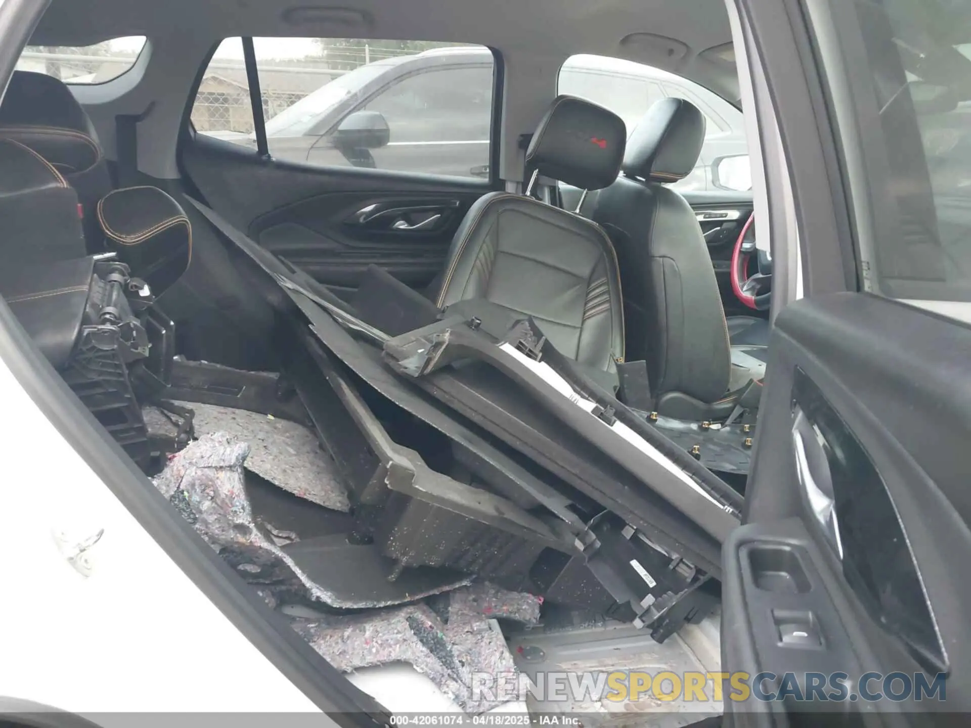 8 Photograph of a damaged car 3GKALYEG3PL102121 GMC TERRAIN 2023