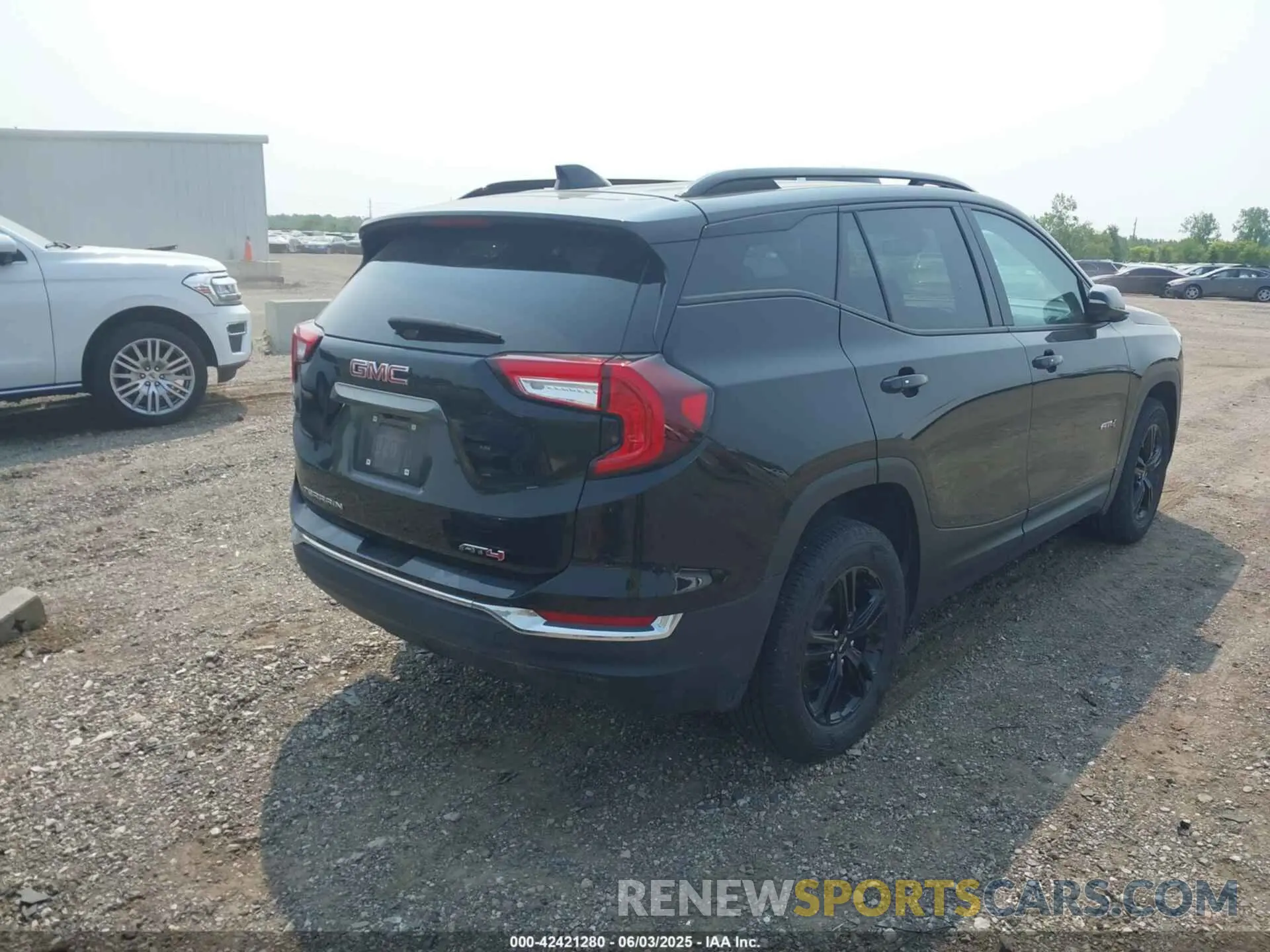 4 Photograph of a damaged car 3GKALYEG6PL257570 GMC TERRAIN 2023