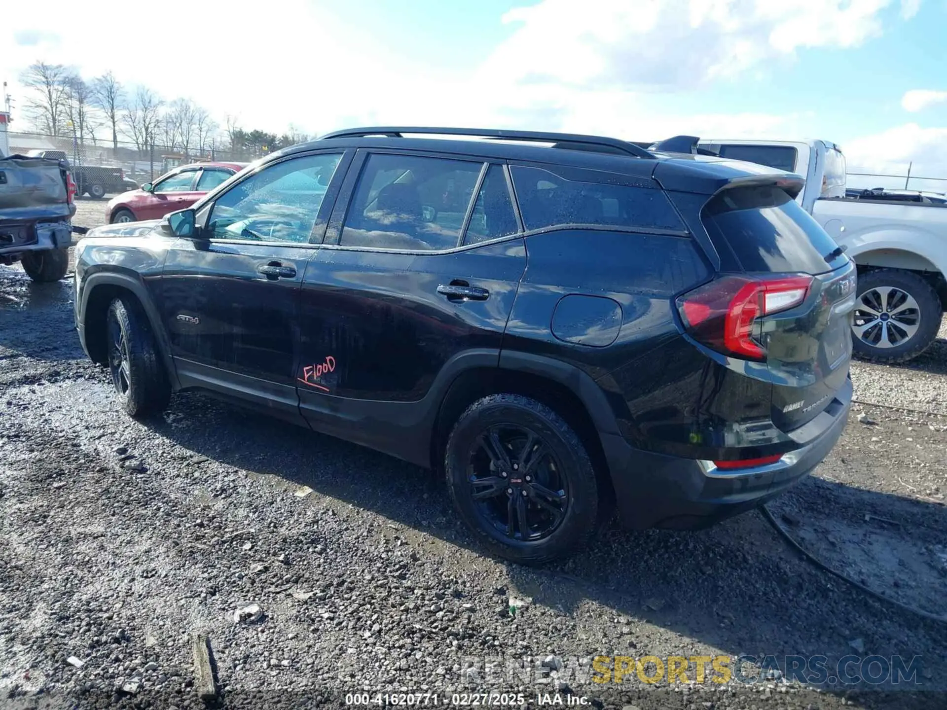 3 Photograph of a damaged car 3GKALYEG8PL136118 GMC TERRAIN 2023