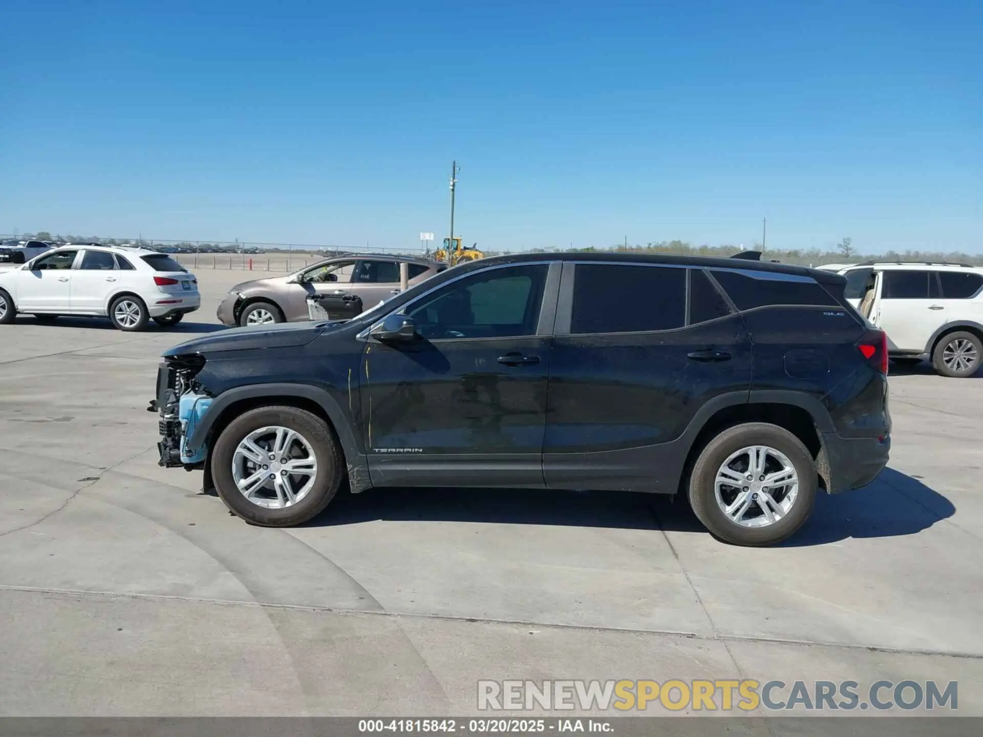 14 Photograph of a damaged car 3GKALMEG0RL146962 GMC TERRAIN 2024