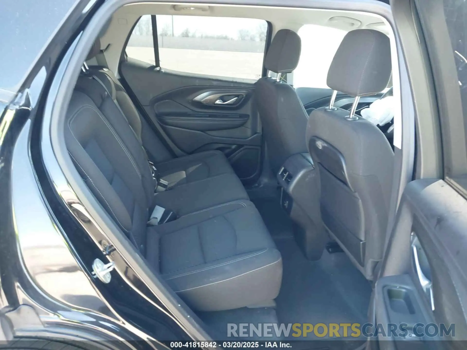 8 Photograph of a damaged car 3GKALMEG0RL146962 GMC TERRAIN 2024
