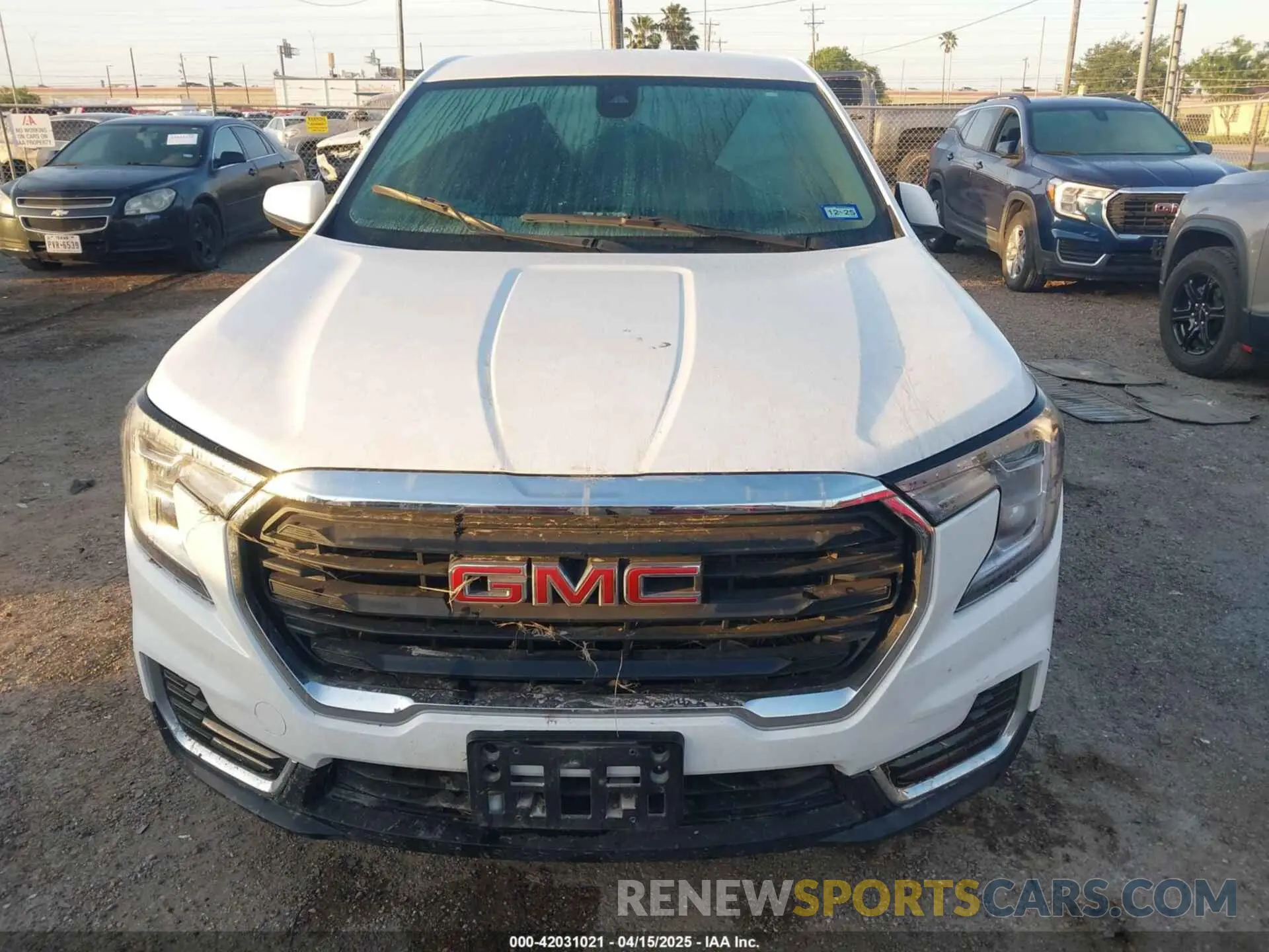 12 Photograph of a damaged car 3GKALMEG0RL242364 GMC TERRAIN 2024