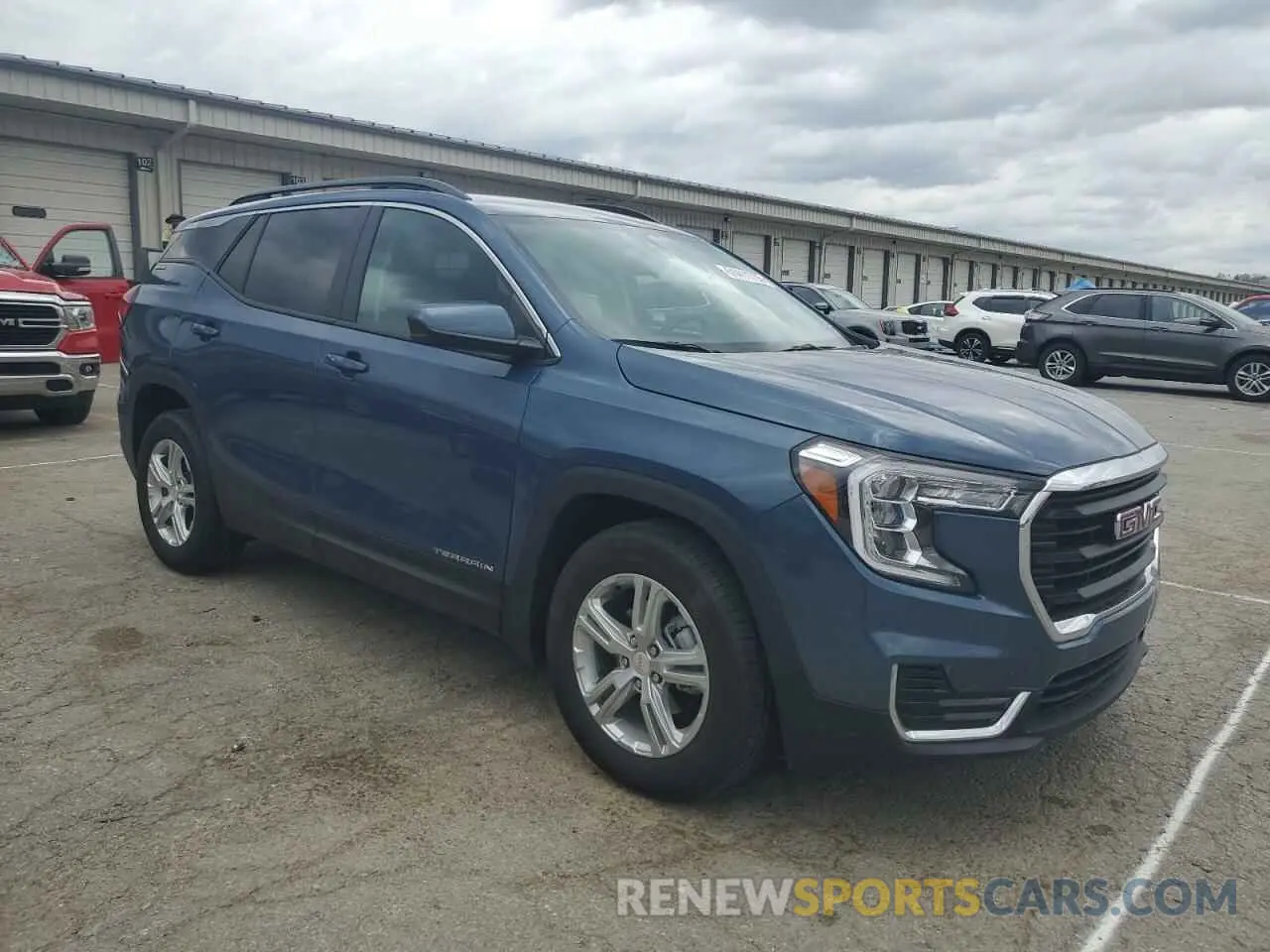 4 Photograph of a damaged car 3GKALMEG0RL249976 GMC TERRAIN 2024
