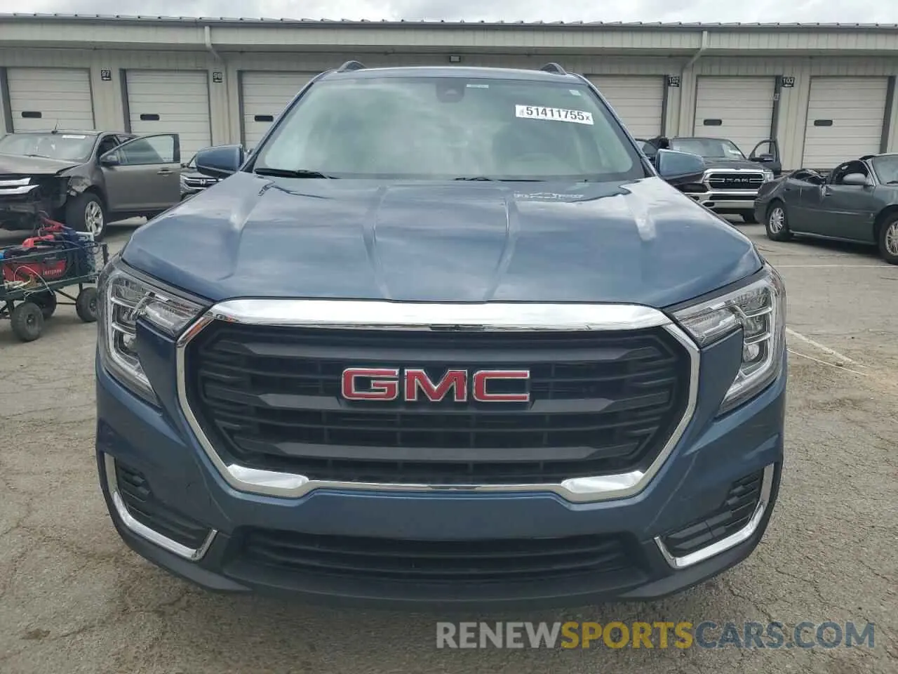 5 Photograph of a damaged car 3GKALMEG0RL249976 GMC TERRAIN 2024