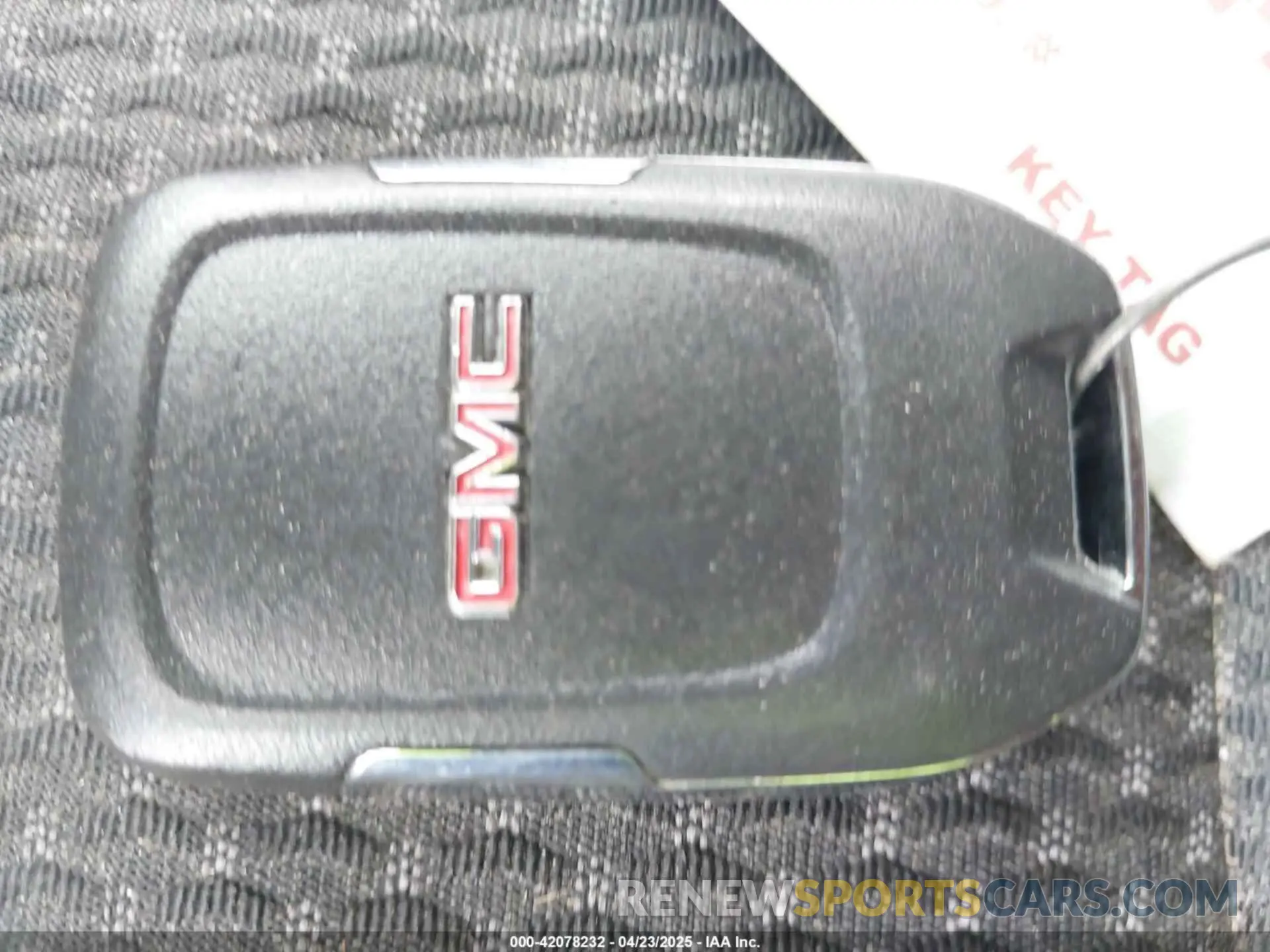 11 Photograph of a damaged car 3GKALMEG0RL298742 GMC TERRAIN 2024