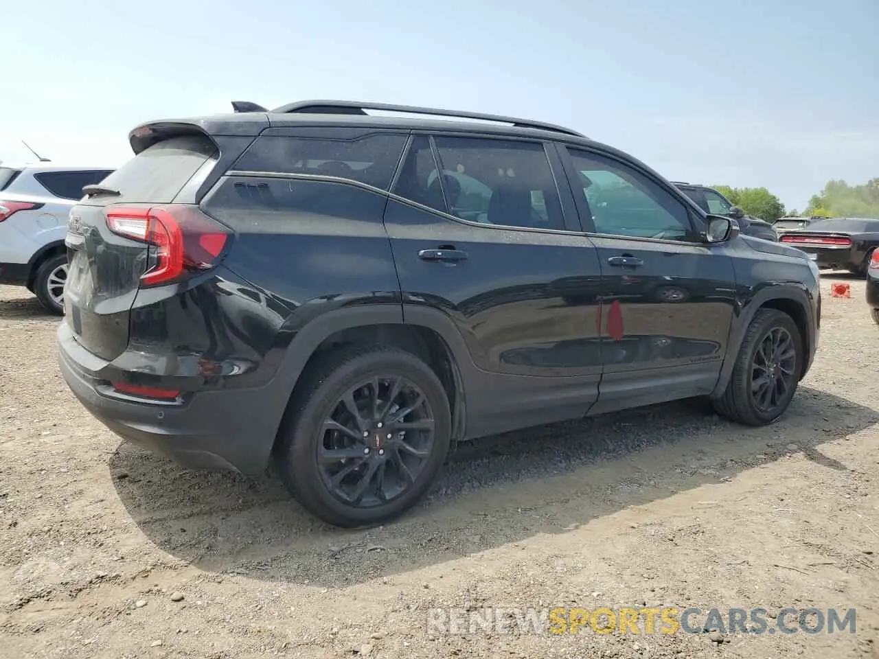 3 Photograph of a damaged car 3GKALMEG0RL356140 GMC TERRAIN 2024