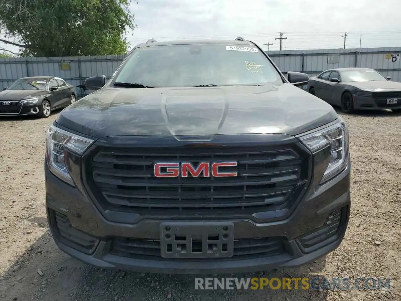 5 Photograph of a damaged car 3GKALMEG0RL356140 GMC TERRAIN 2024