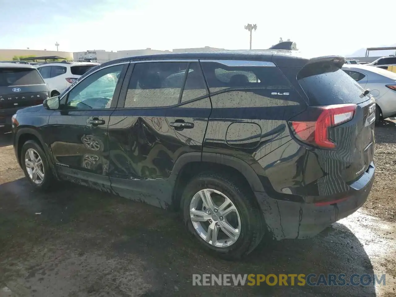 2 Photograph of a damaged car 3GKALMEG0RL370507 GMC TERRAIN 2024