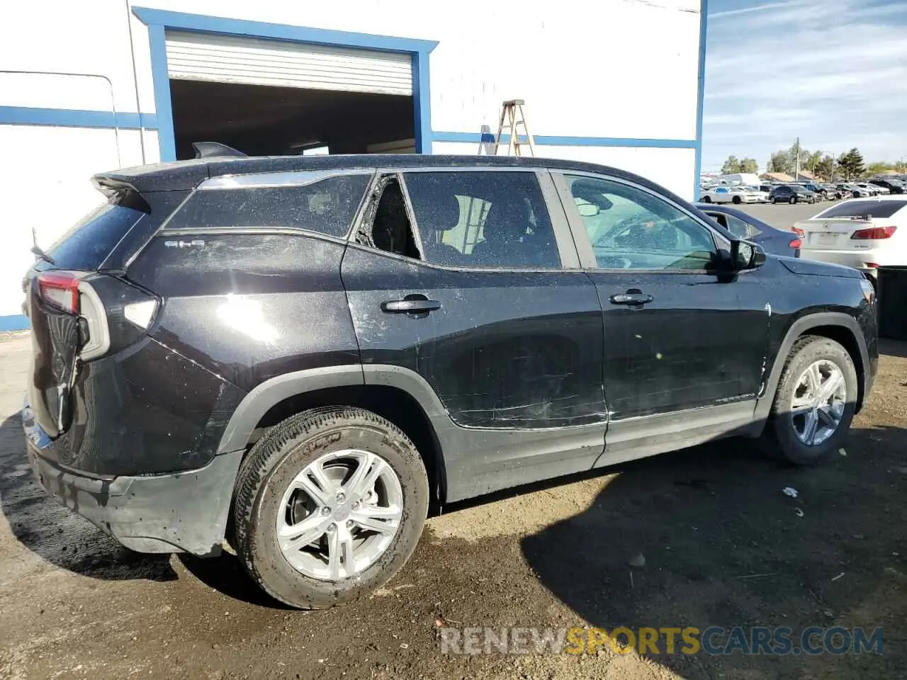 3 Photograph of a damaged car 3GKALMEG0RL370507 GMC TERRAIN 2024