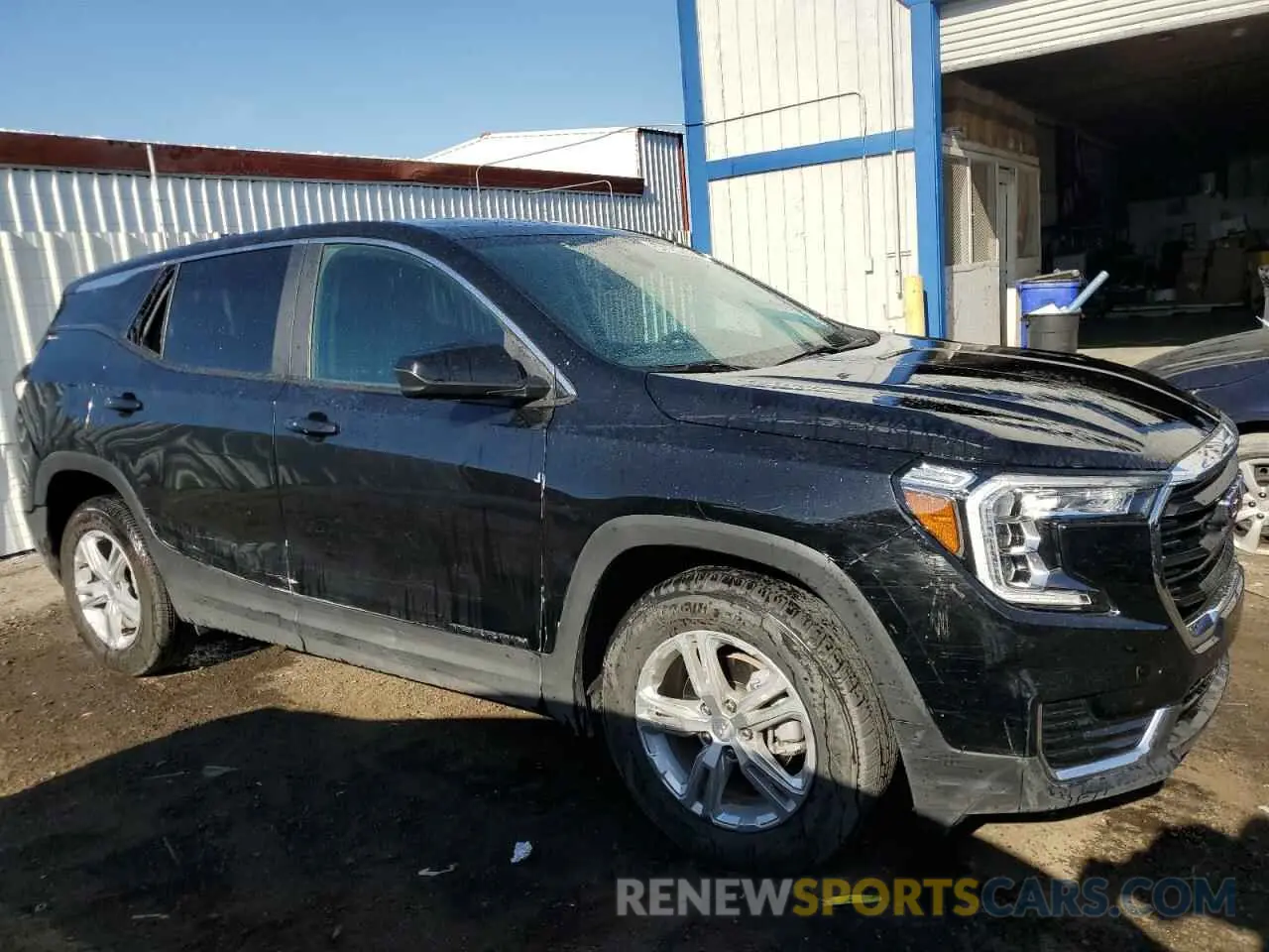 4 Photograph of a damaged car 3GKALMEG0RL370507 GMC TERRAIN 2024