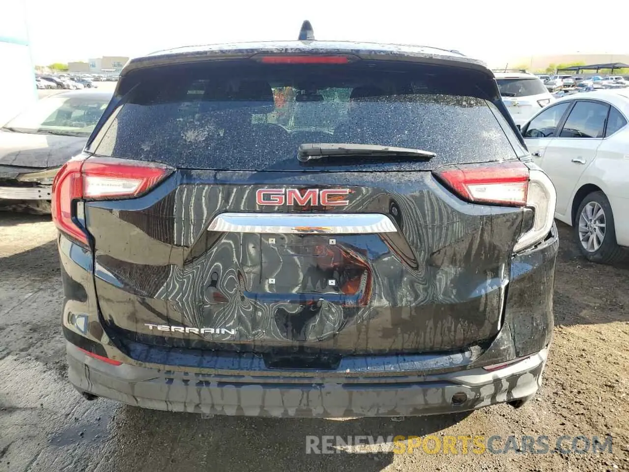 6 Photograph of a damaged car 3GKALMEG0RL370507 GMC TERRAIN 2024