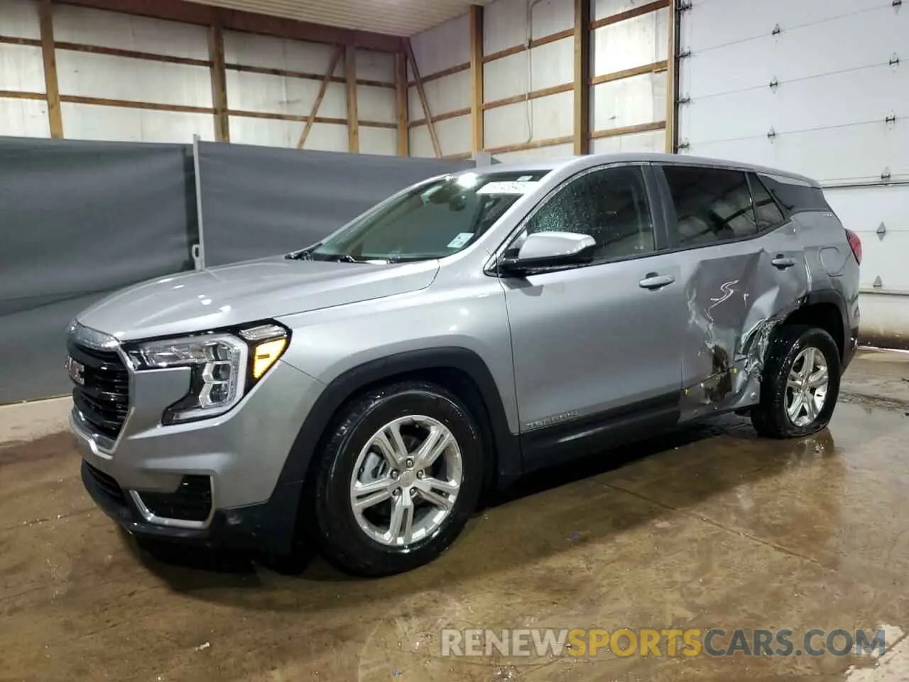 1 Photograph of a damaged car 3GKALMEG0RL372967 GMC TERRAIN 2024