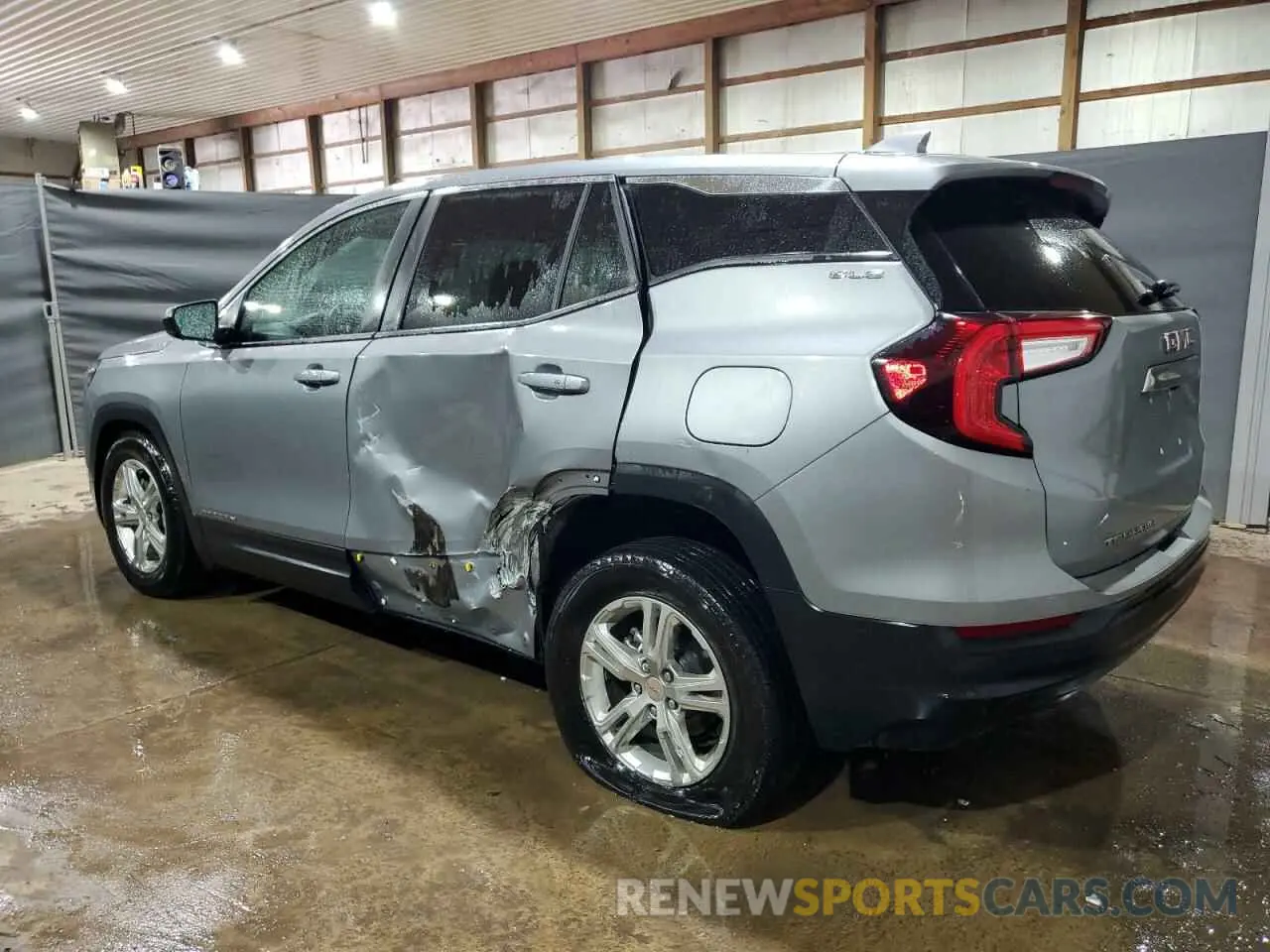 2 Photograph of a damaged car 3GKALMEG0RL372967 GMC TERRAIN 2024