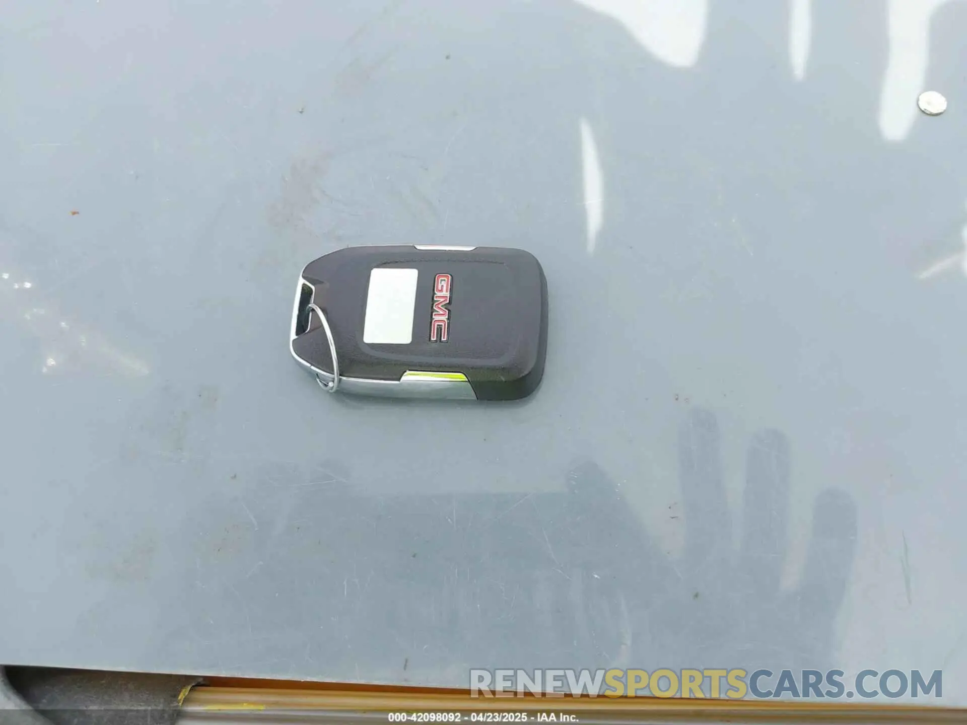 11 Photograph of a damaged car 3GKALMEG1RL192798 GMC TERRAIN 2024