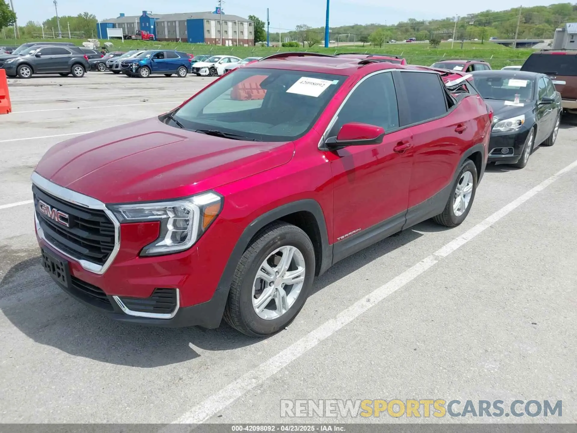 2 Photograph of a damaged car 3GKALMEG1RL192798 GMC TERRAIN 2024