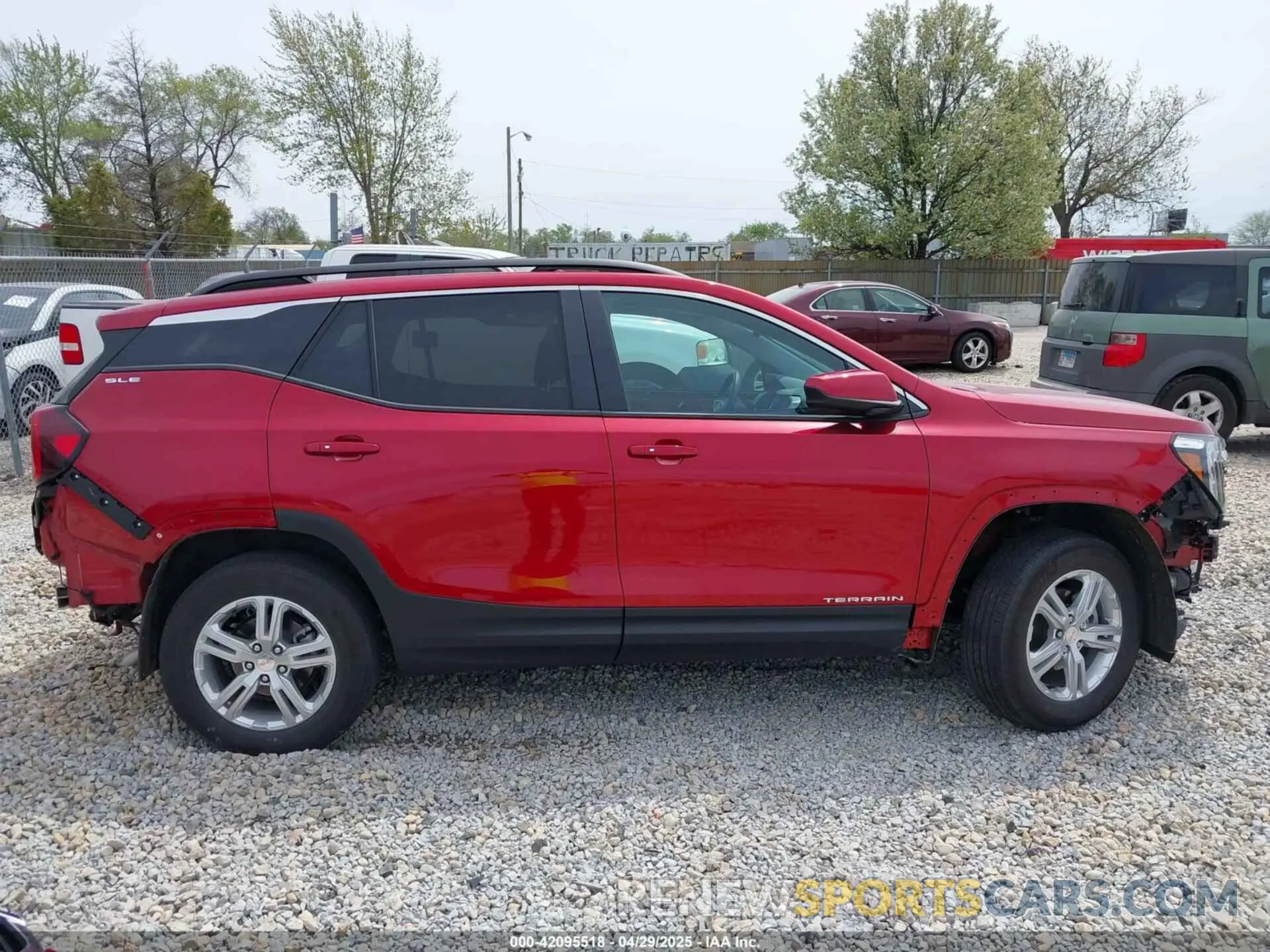 14 Photograph of a damaged car 3GKALMEG1RL279245 GMC TERRAIN 2024