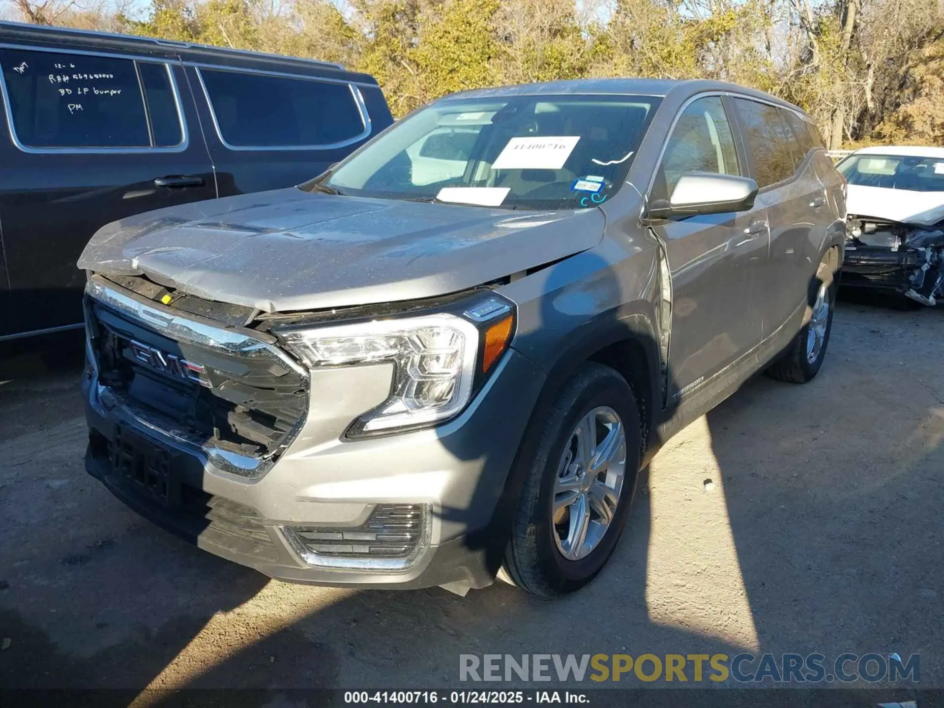 2 Photograph of a damaged car 3GKALMEG1RL364067 GMC TERRAIN 2024