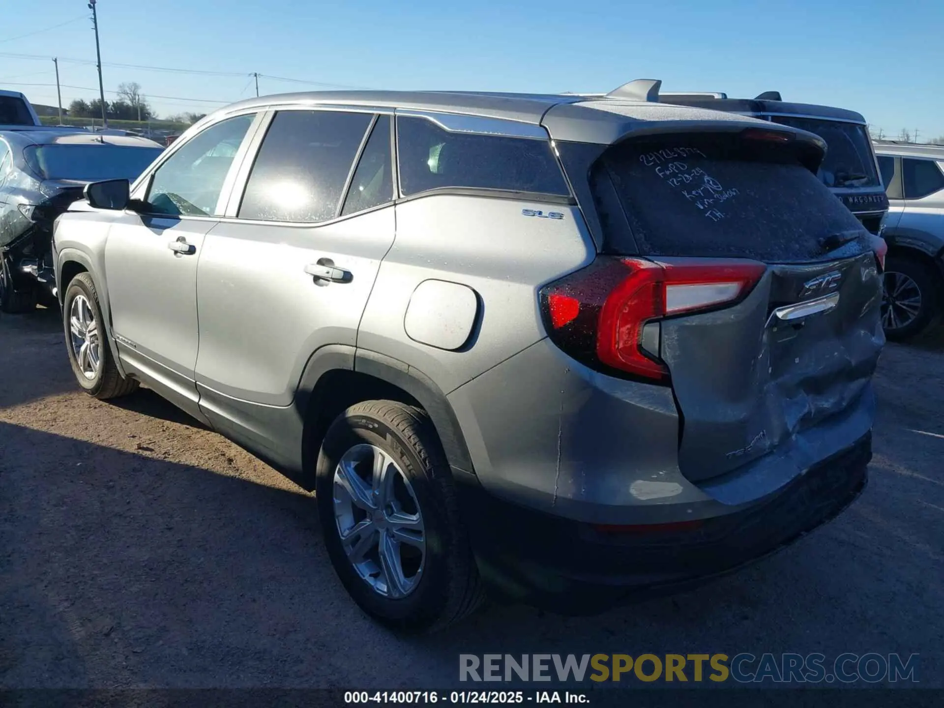 3 Photograph of a damaged car 3GKALMEG1RL364067 GMC TERRAIN 2024