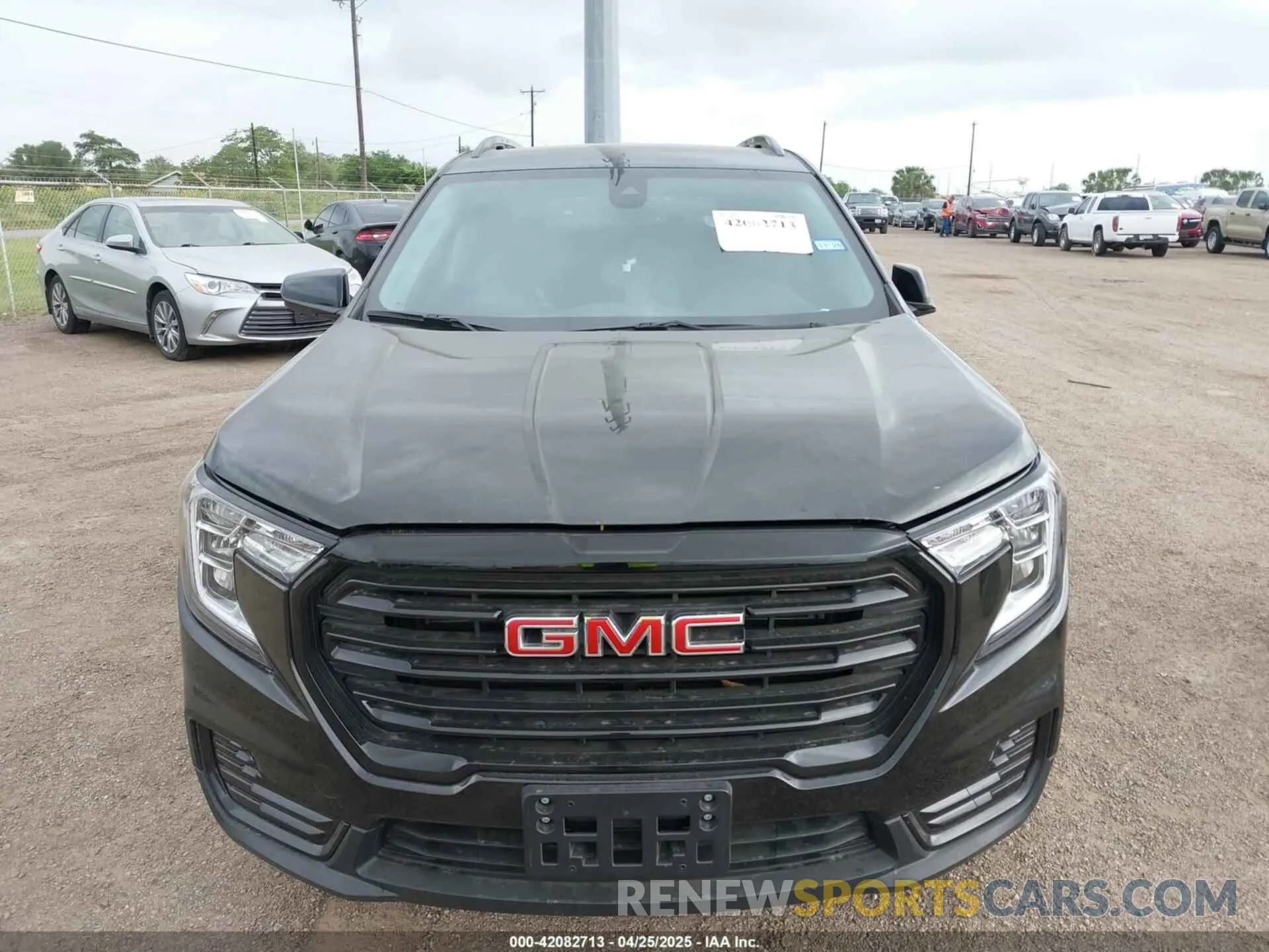 6 Photograph of a damaged car 3GKALMEG1RL392001 GMC TERRAIN 2024
