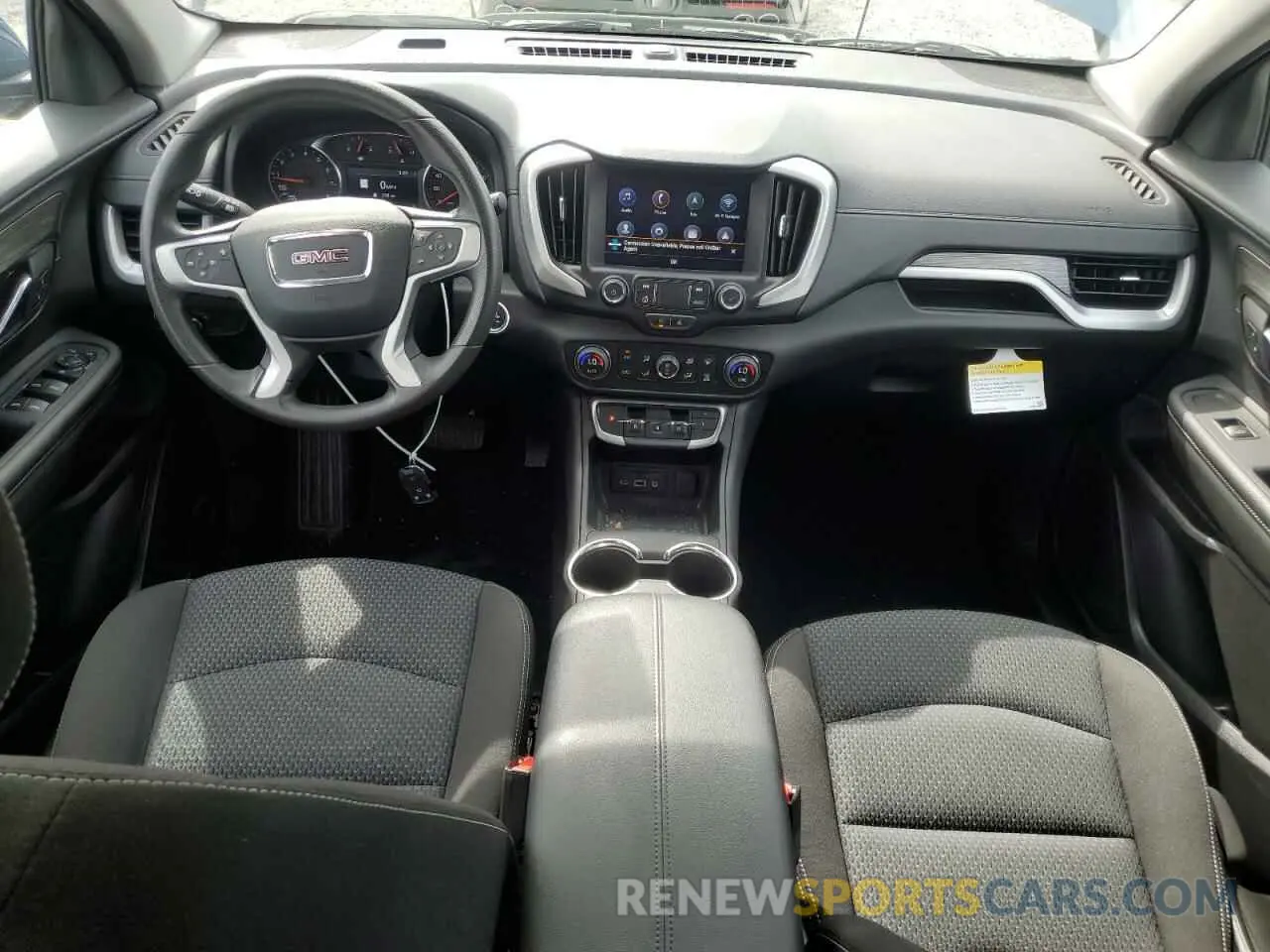 8 Photograph of a damaged car 3GKALMEG2RL189604 GMC TERRAIN 2024
