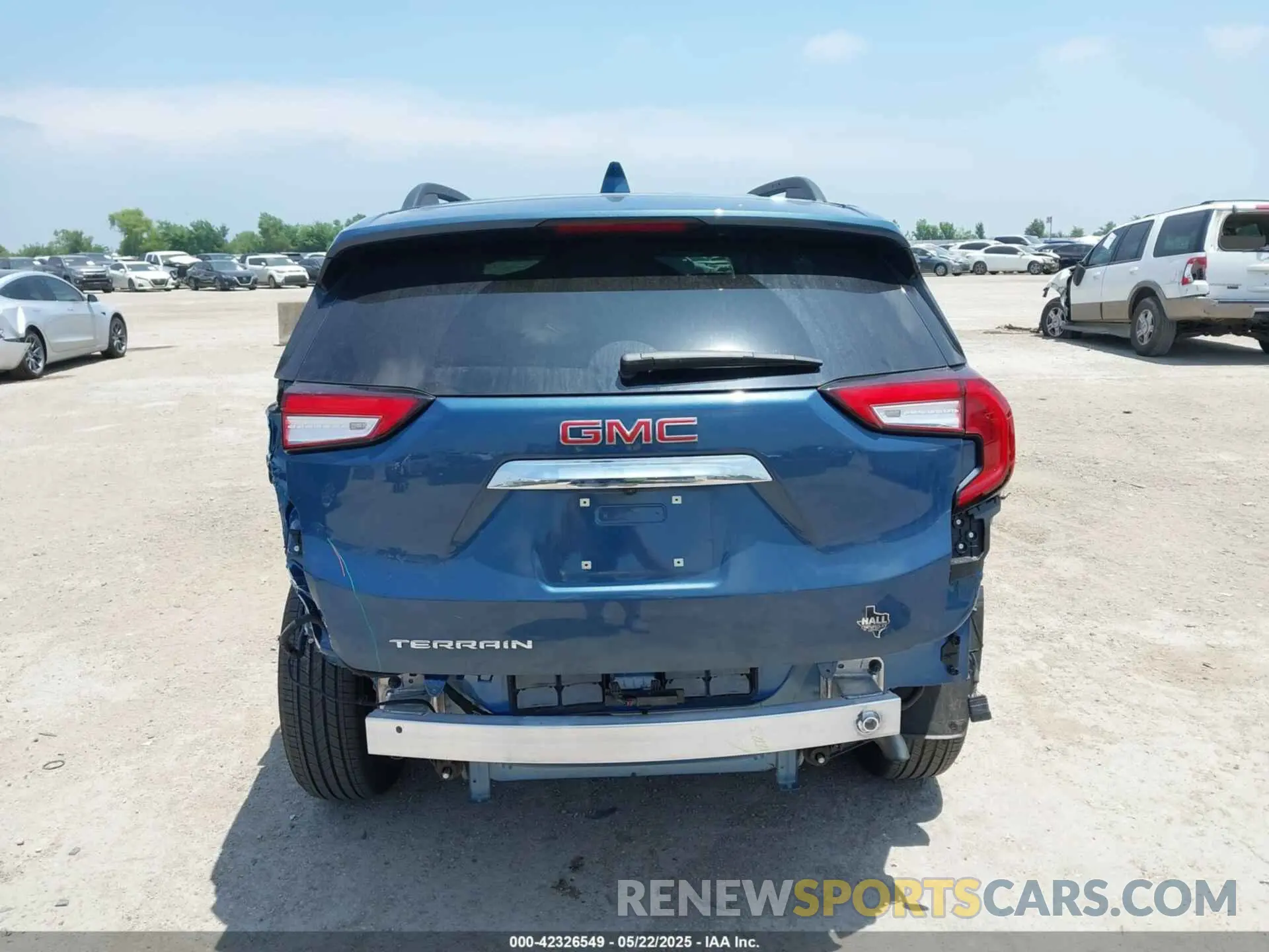 17 Photograph of a damaged car 3GKALMEG2RL299603 GMC TERRAIN 2024