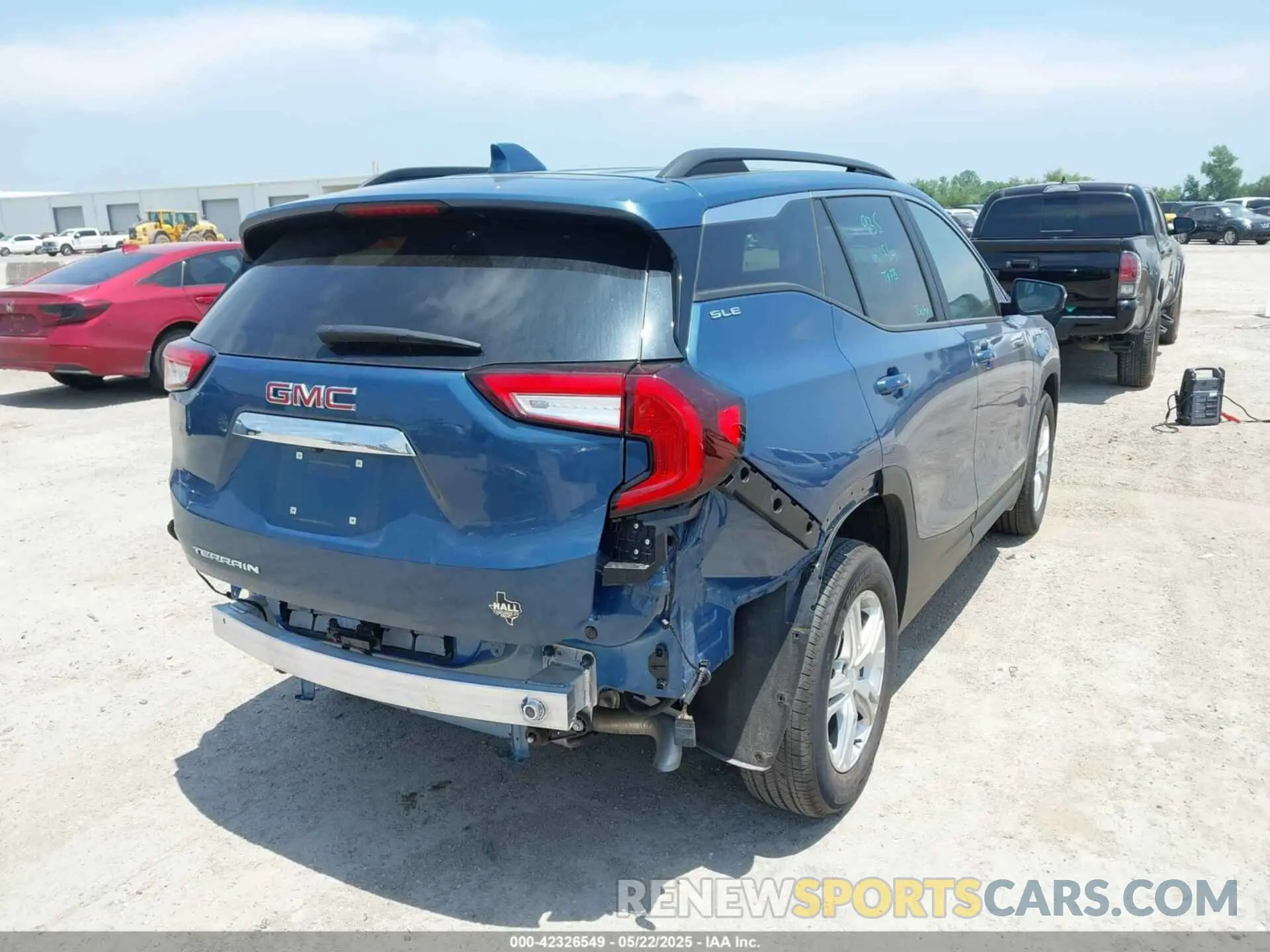 4 Photograph of a damaged car 3GKALMEG2RL299603 GMC TERRAIN 2024
