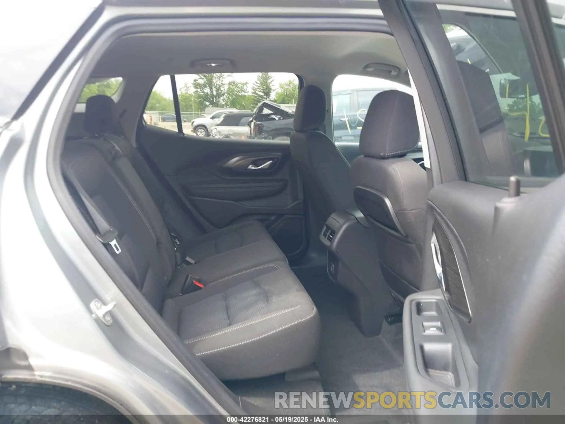 8 Photograph of a damaged car 3GKALMEG2RL304458 GMC TERRAIN 2024