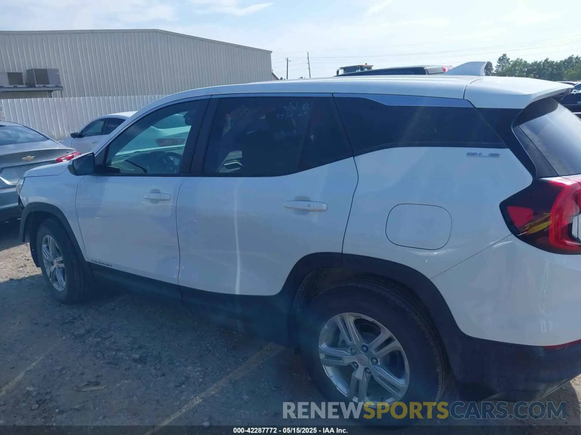 15 Photograph of a damaged car 3GKALMEG3RL257313 GMC TERRAIN 2024
