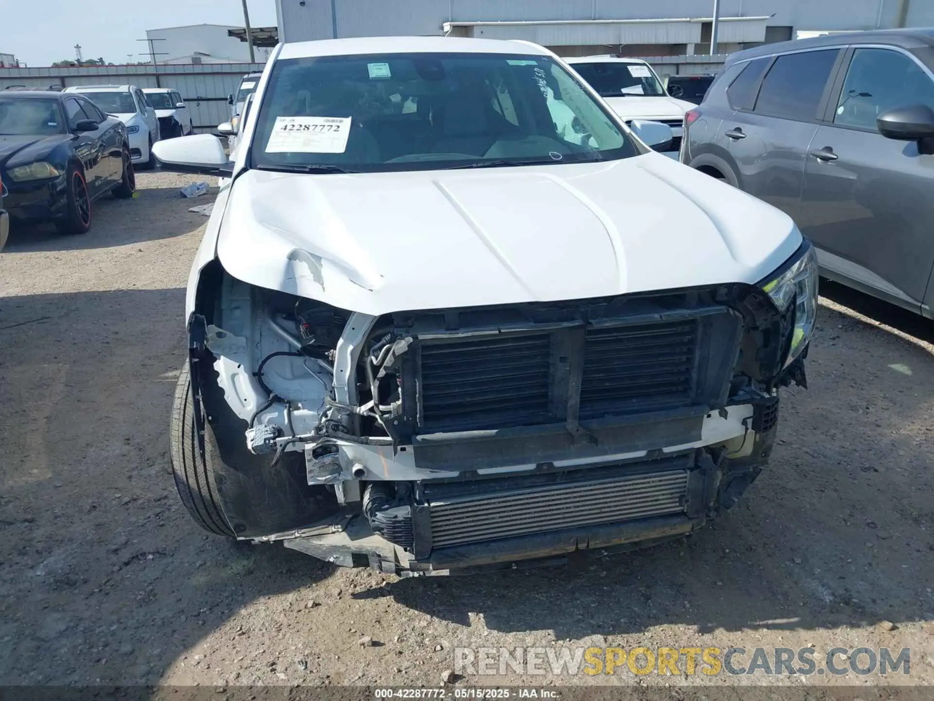 6 Photograph of a damaged car 3GKALMEG3RL257313 GMC TERRAIN 2024