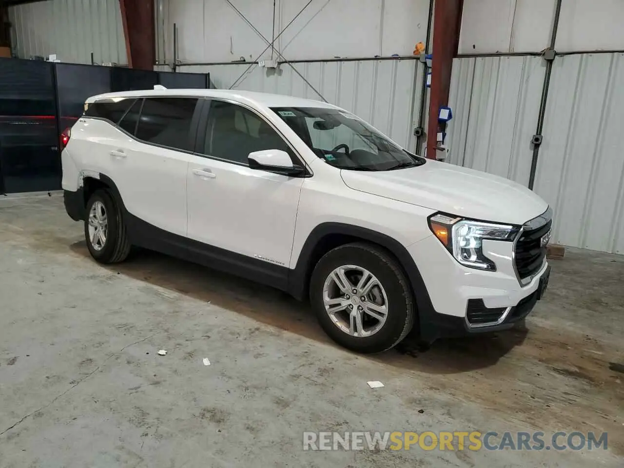4 Photograph of a damaged car 3GKALMEG3RL295589 GMC TERRAIN 2024