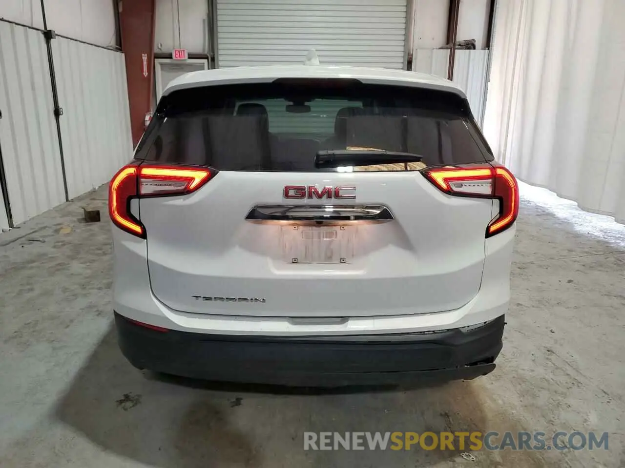 6 Photograph of a damaged car 3GKALMEG3RL295589 GMC TERRAIN 2024