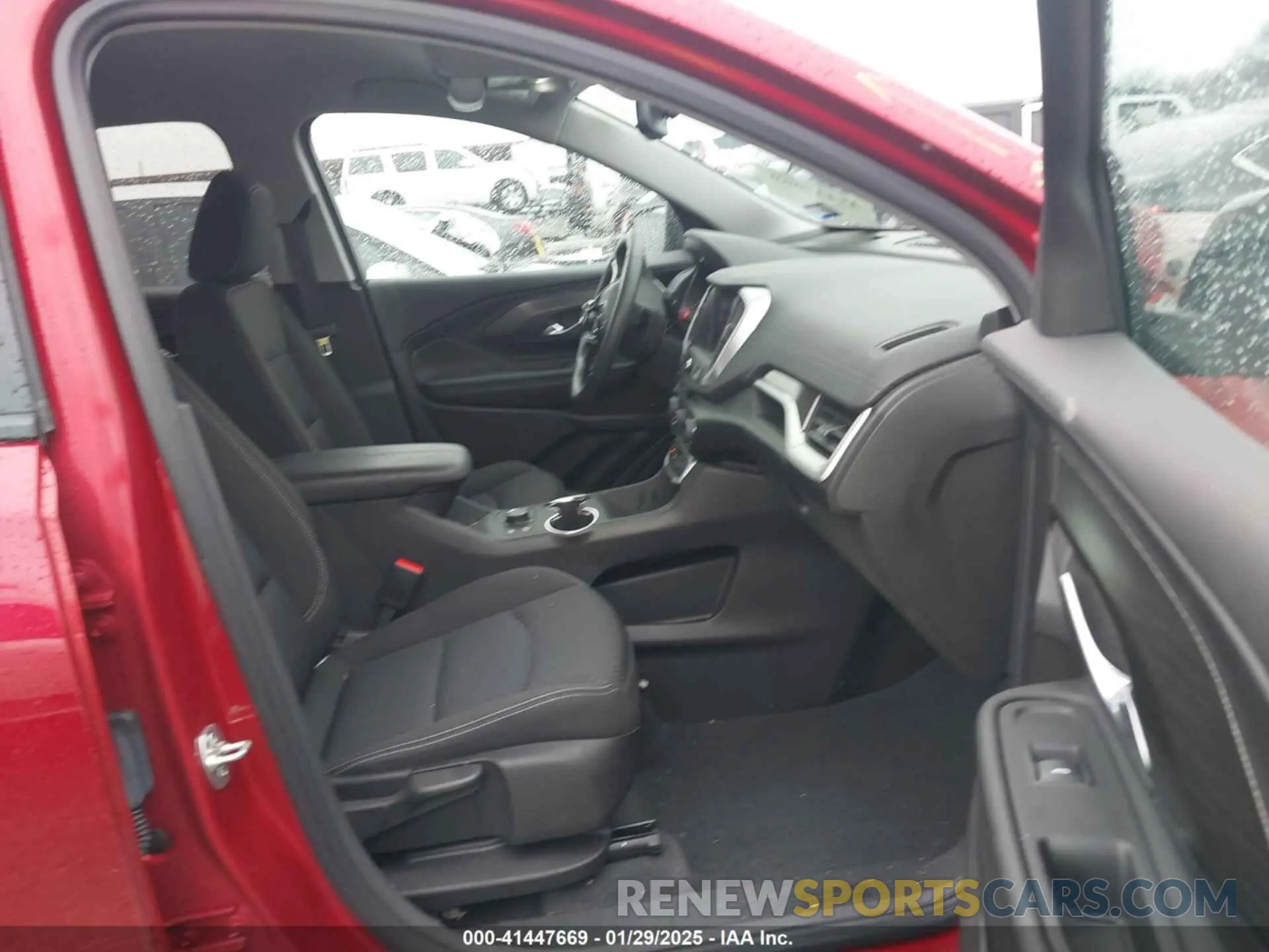 5 Photograph of a damaged car 3GKALMEG3RL298444 GMC TERRAIN 2024