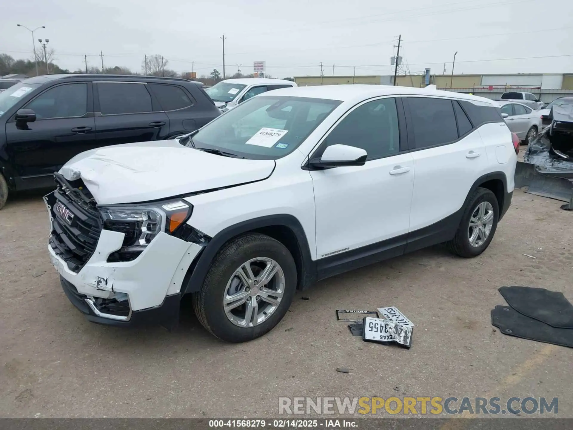 2 Photograph of a damaged car 3GKALMEG3RL382747 GMC TERRAIN 2024