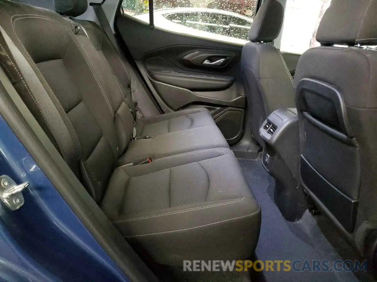 11 Photograph of a damaged car 3GKALMEG4RL143837 GMC TERRAIN 2024