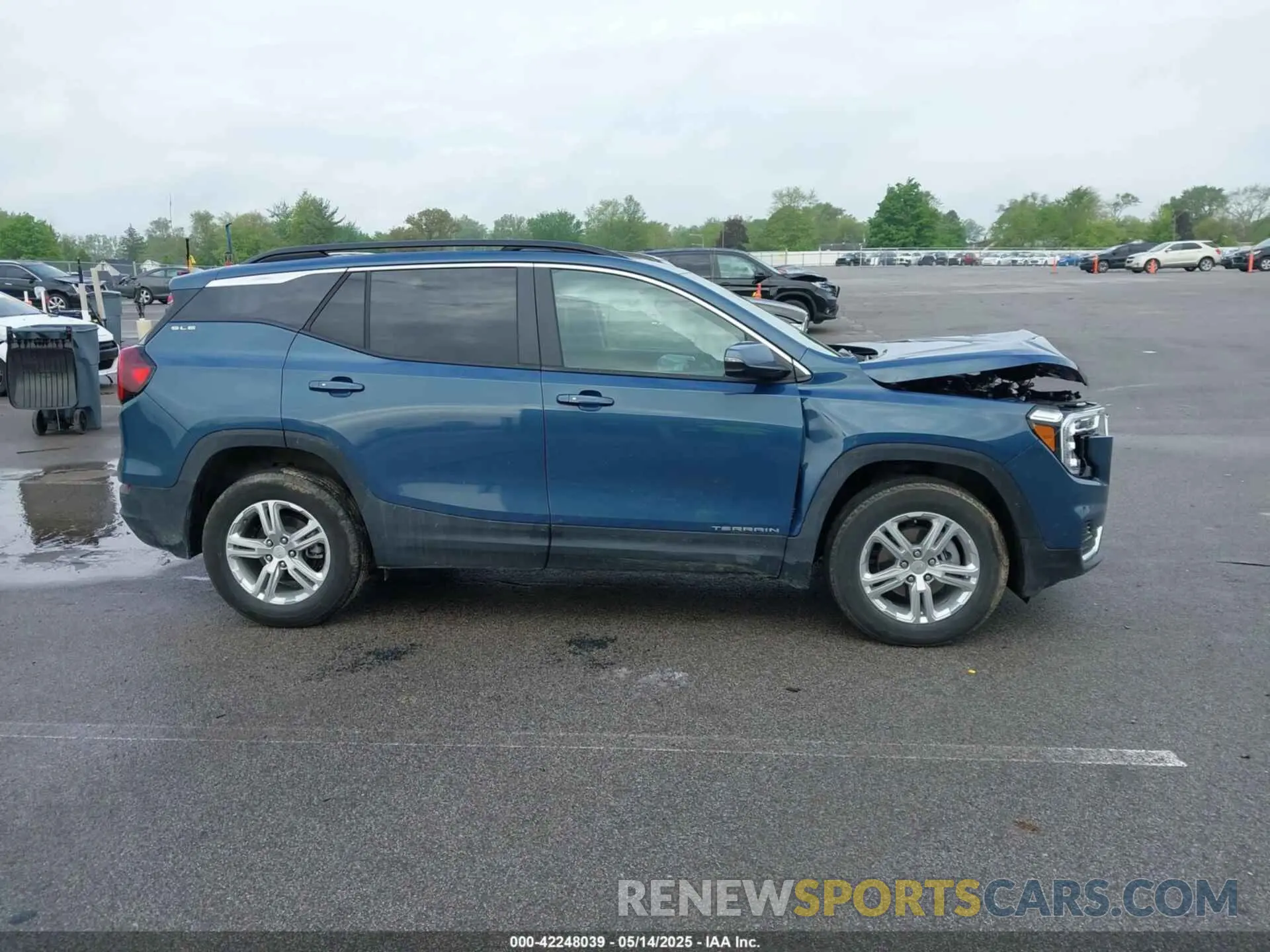 11 Photograph of a damaged car 3GKALMEG4RL249642 GMC TERRAIN 2024