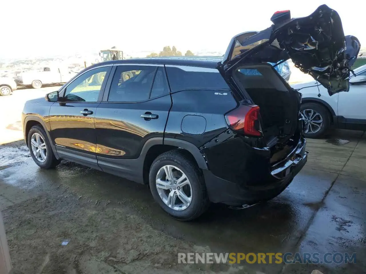 2 Photograph of a damaged car 3GKALMEG4RL345660 GMC TERRAIN 2024