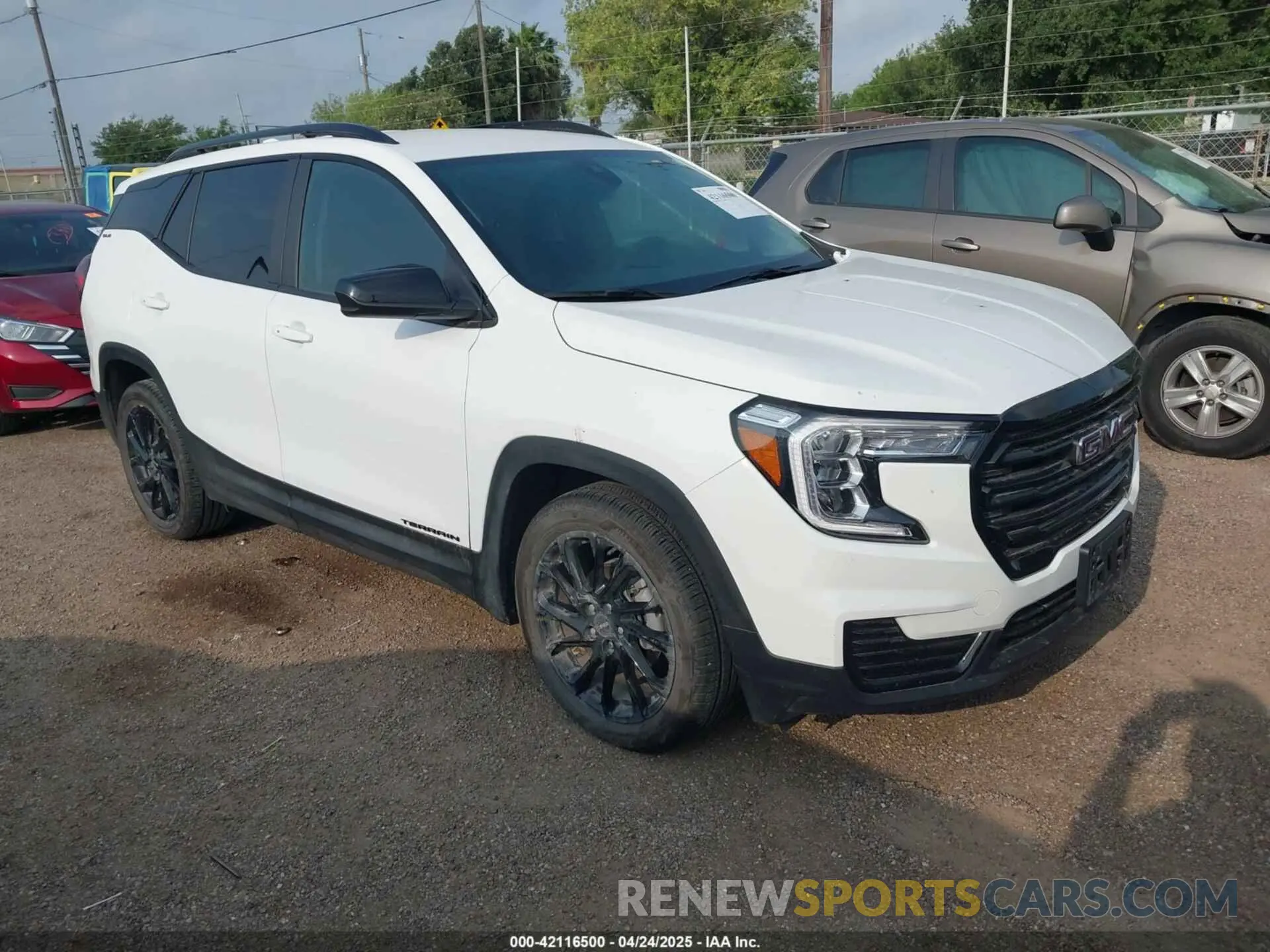 1 Photograph of a damaged car 3GKALMEG4RL353516 GMC TERRAIN 2024