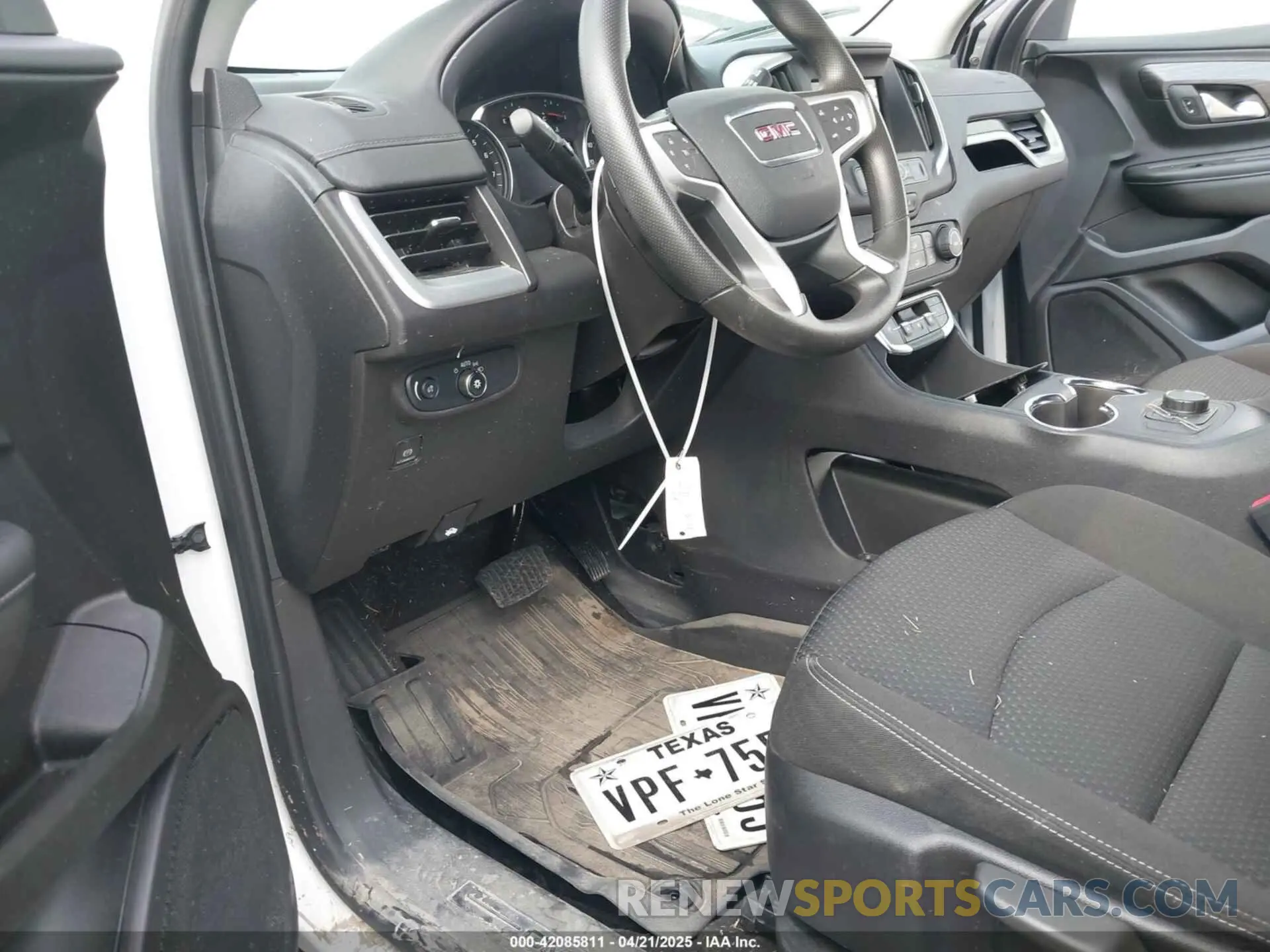 16 Photograph of a damaged car 3GKALMEG4RL369926 GMC TERRAIN 2024