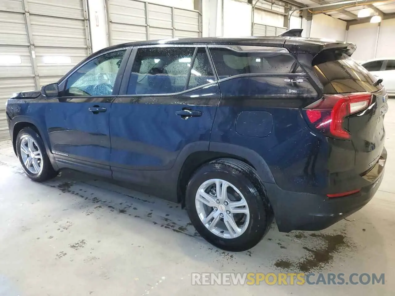 2 Photograph of a damaged car 3GKALMEG4RL371756 GMC TERRAIN 2024