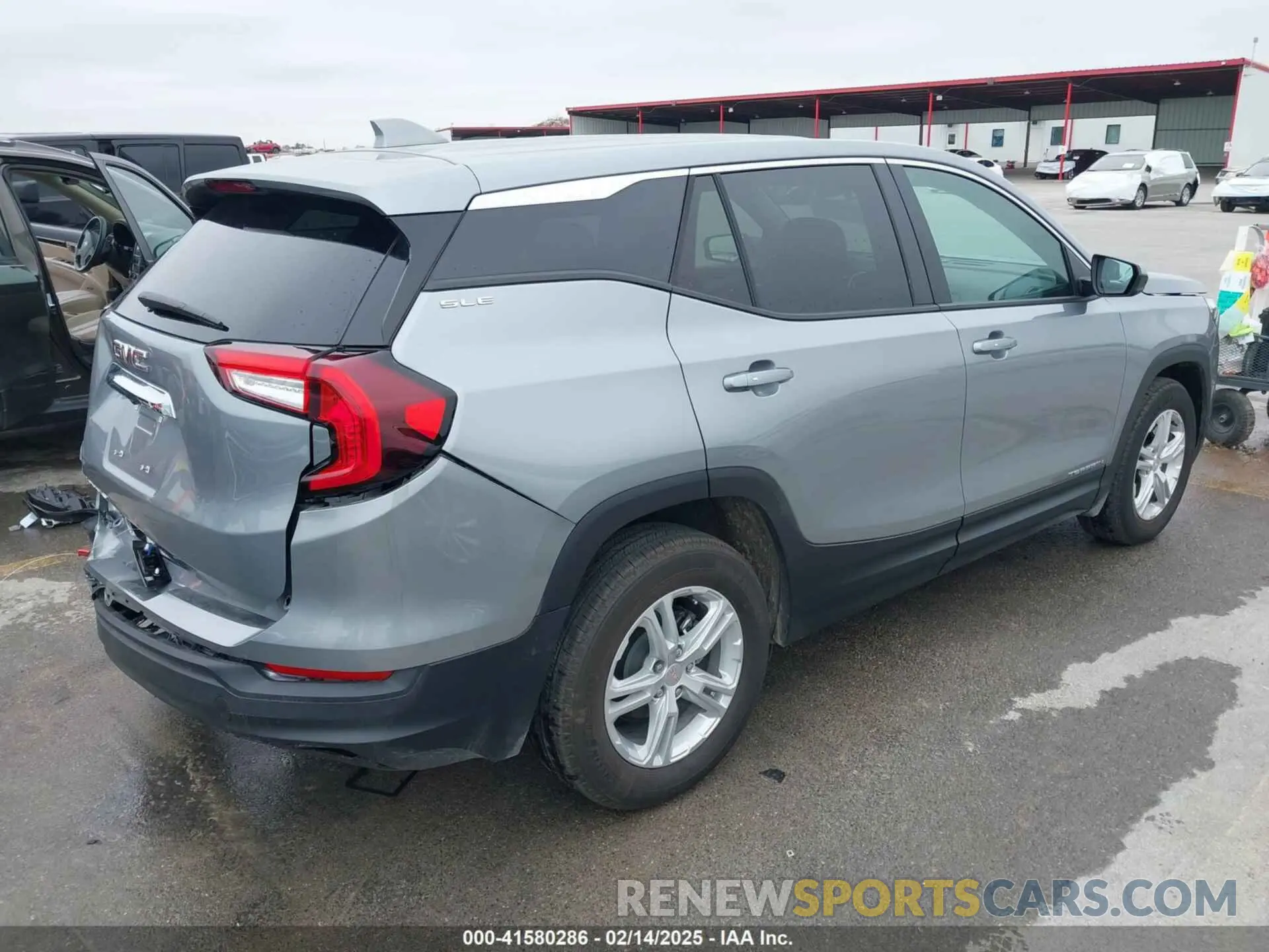 4 Photograph of a damaged car 3GKALMEG4RL381266 GMC TERRAIN 2024
