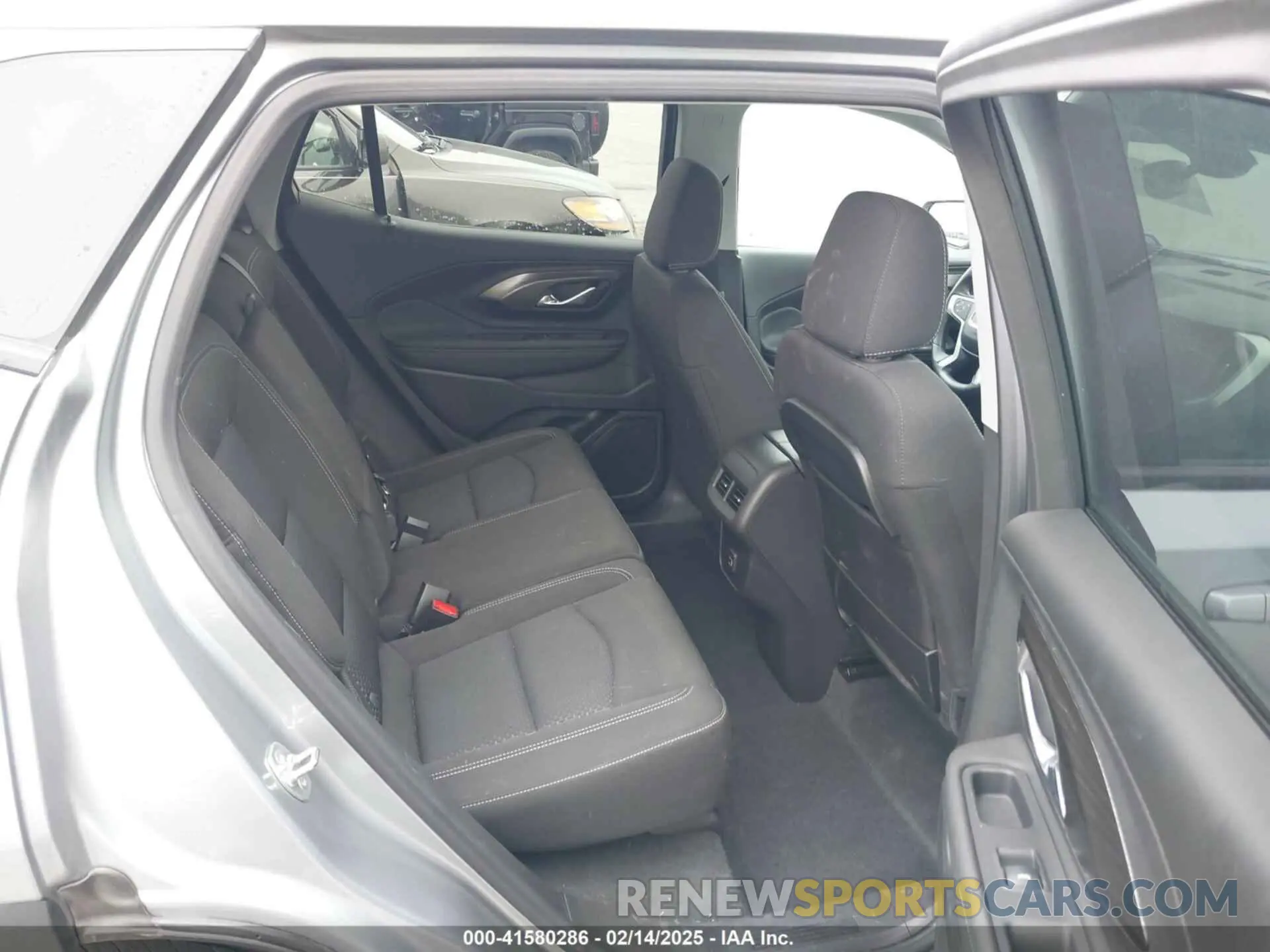 8 Photograph of a damaged car 3GKALMEG4RL381266 GMC TERRAIN 2024