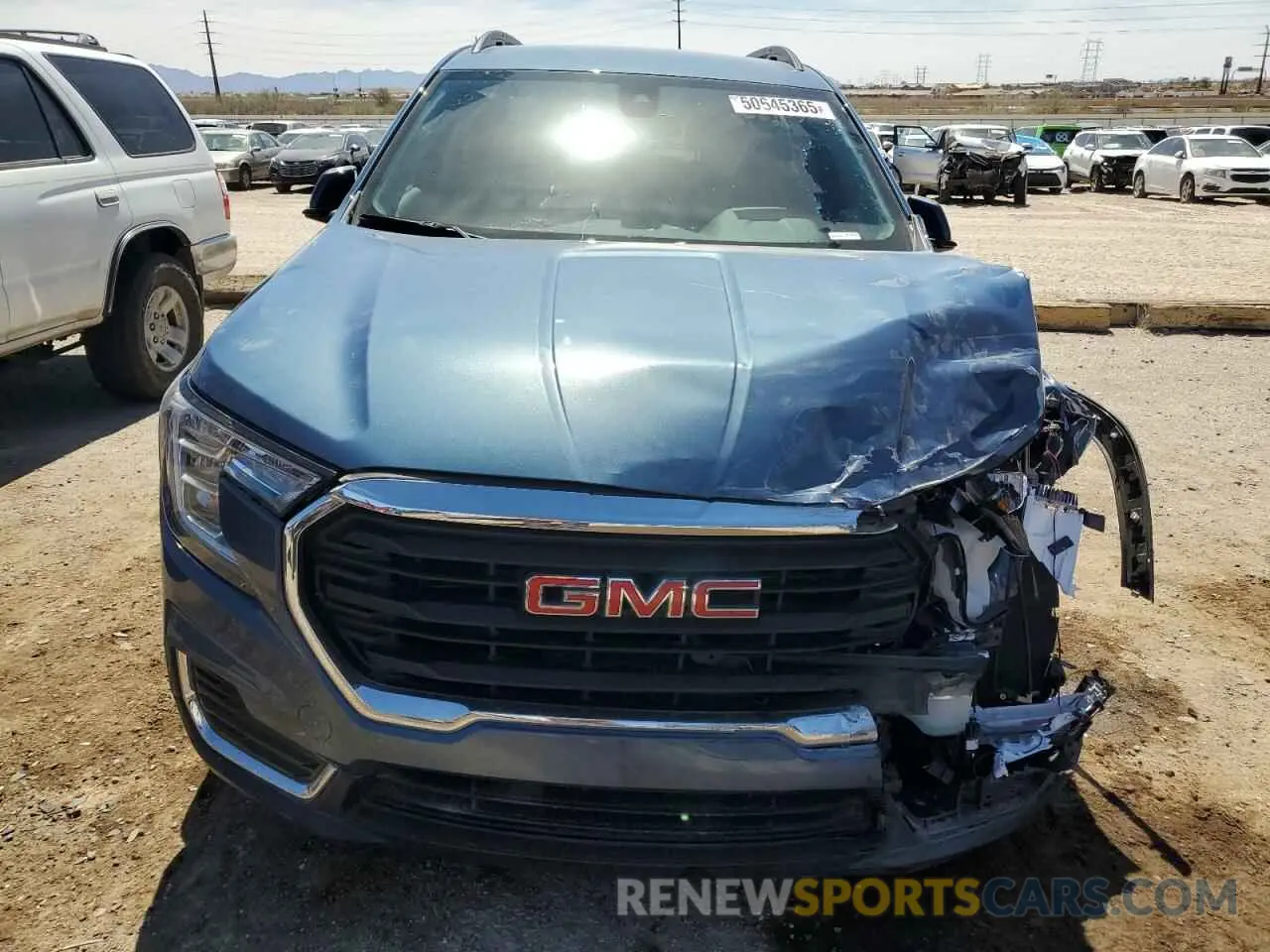 5 Photograph of a damaged car 3GKALMEG5RL120387 GMC TERRAIN 2024