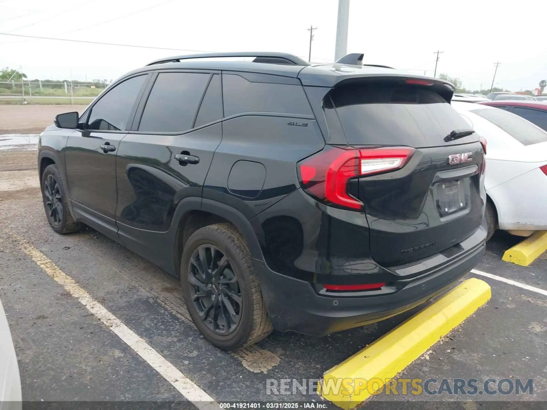 3 Photograph of a damaged car 3GKALMEG5RL184283 GMC TERRAIN 2024