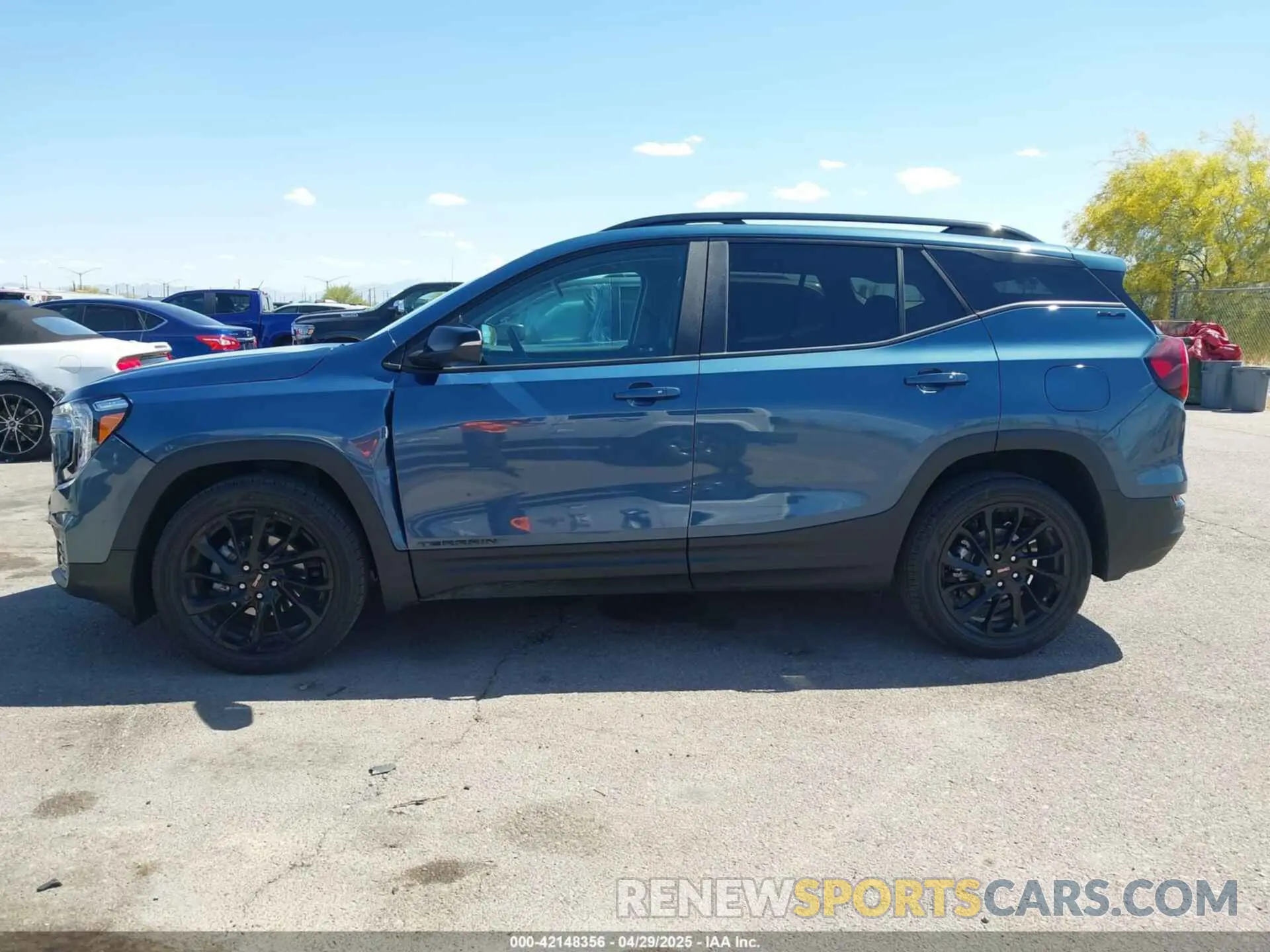 14 Photograph of a damaged car 3GKALMEG5RL292662 GMC TERRAIN 2024