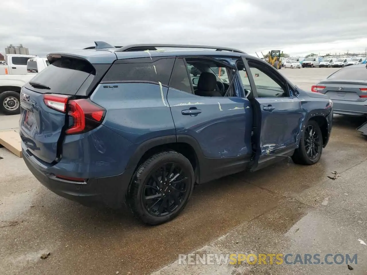 3 Photograph of a damaged car 3GKALMEG5RL299448 GMC TERRAIN 2024