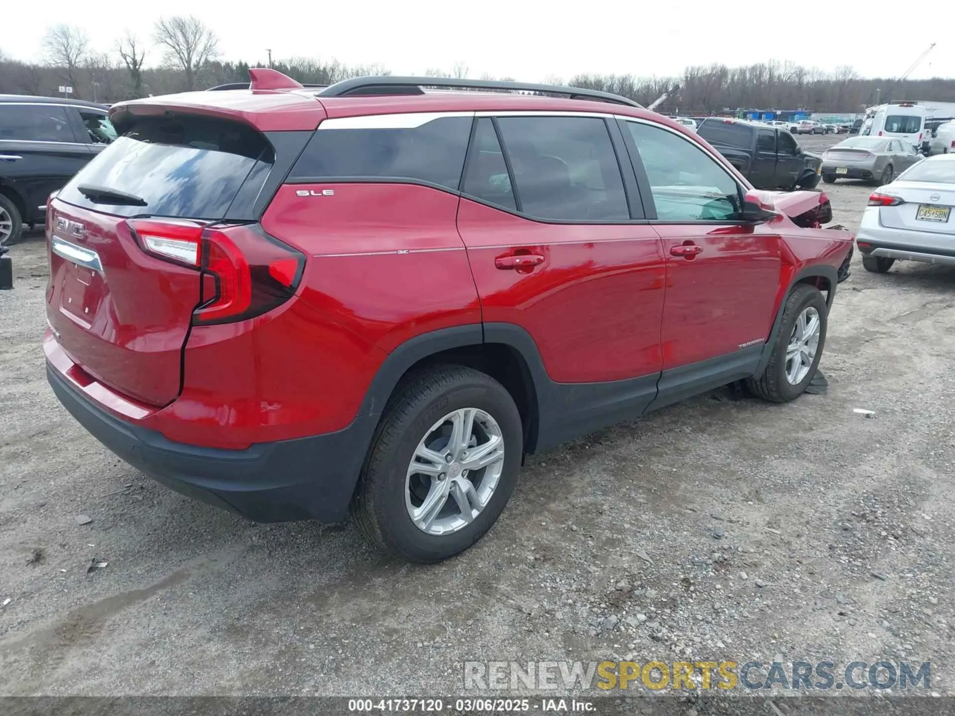 4 Photograph of a damaged car 3GKALMEG5RL379171 GMC TERRAIN 2024
