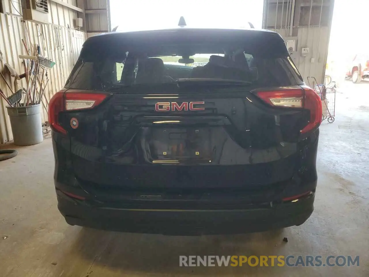 6 Photograph of a damaged car 3GKALMEG6RL149672 GMC TERRAIN 2024